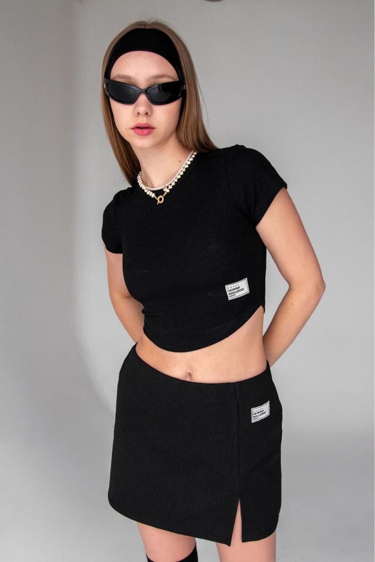 bases. Kısa Kol Etek Ucu Oval Fitilli Crop