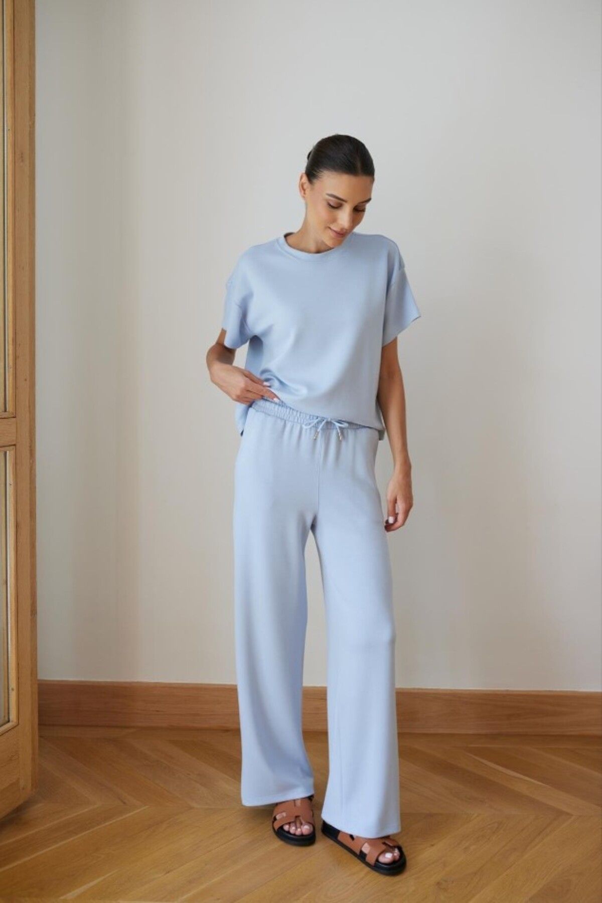 FEMMESTUDIO Kadın Bebek Mavisi T-shirt Geniş Kesim Pantolon Modal Eşofman Takımı