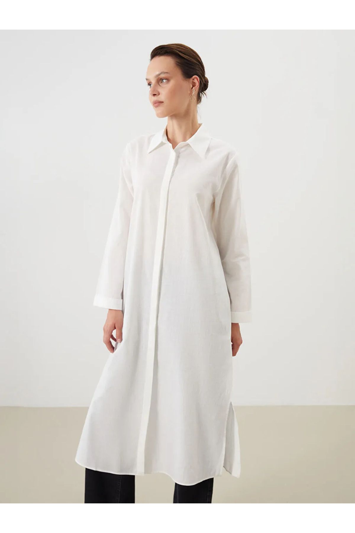 LC Waikiki LCW Modest Ekru Loose Fit Kadın Gömlek Tunik