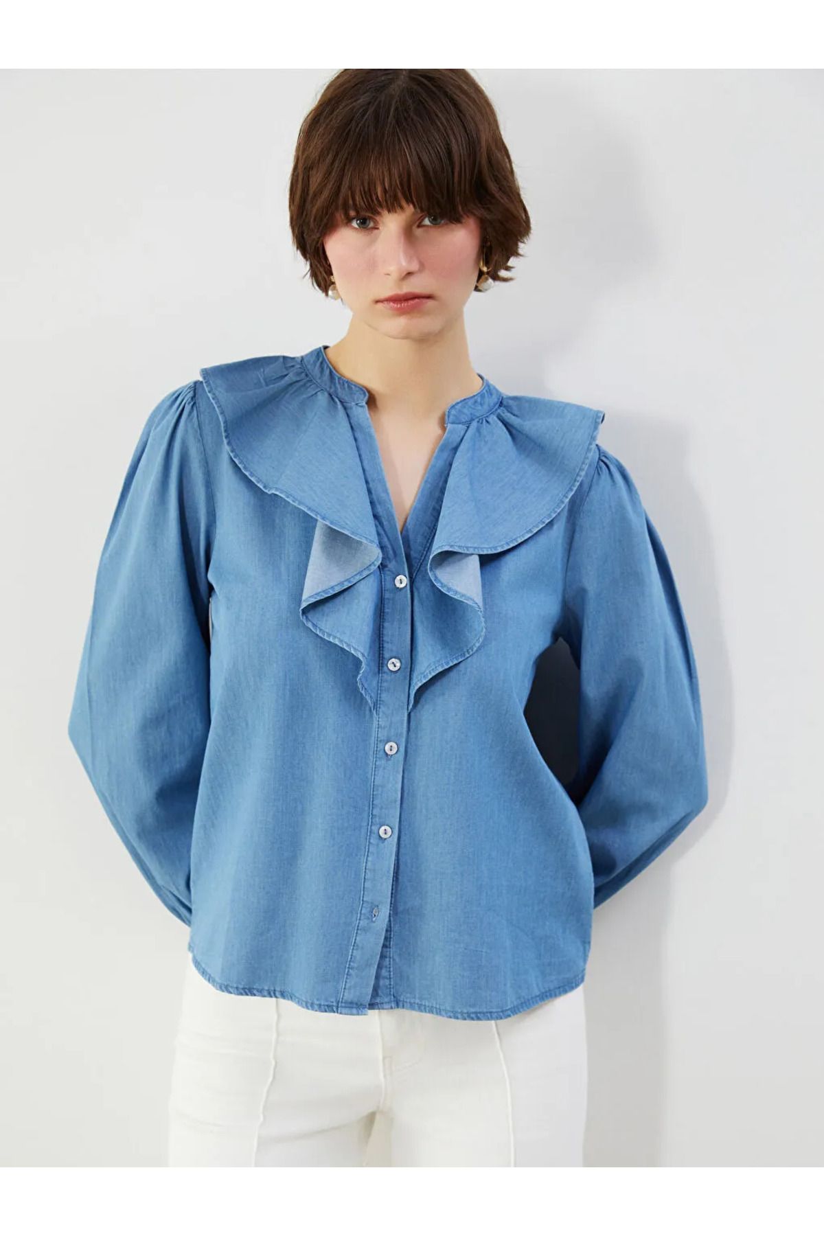 LC Waikiki LCWAIKIKI Classic Indigo Kaçık Yaka Kadın Jean Gömlek