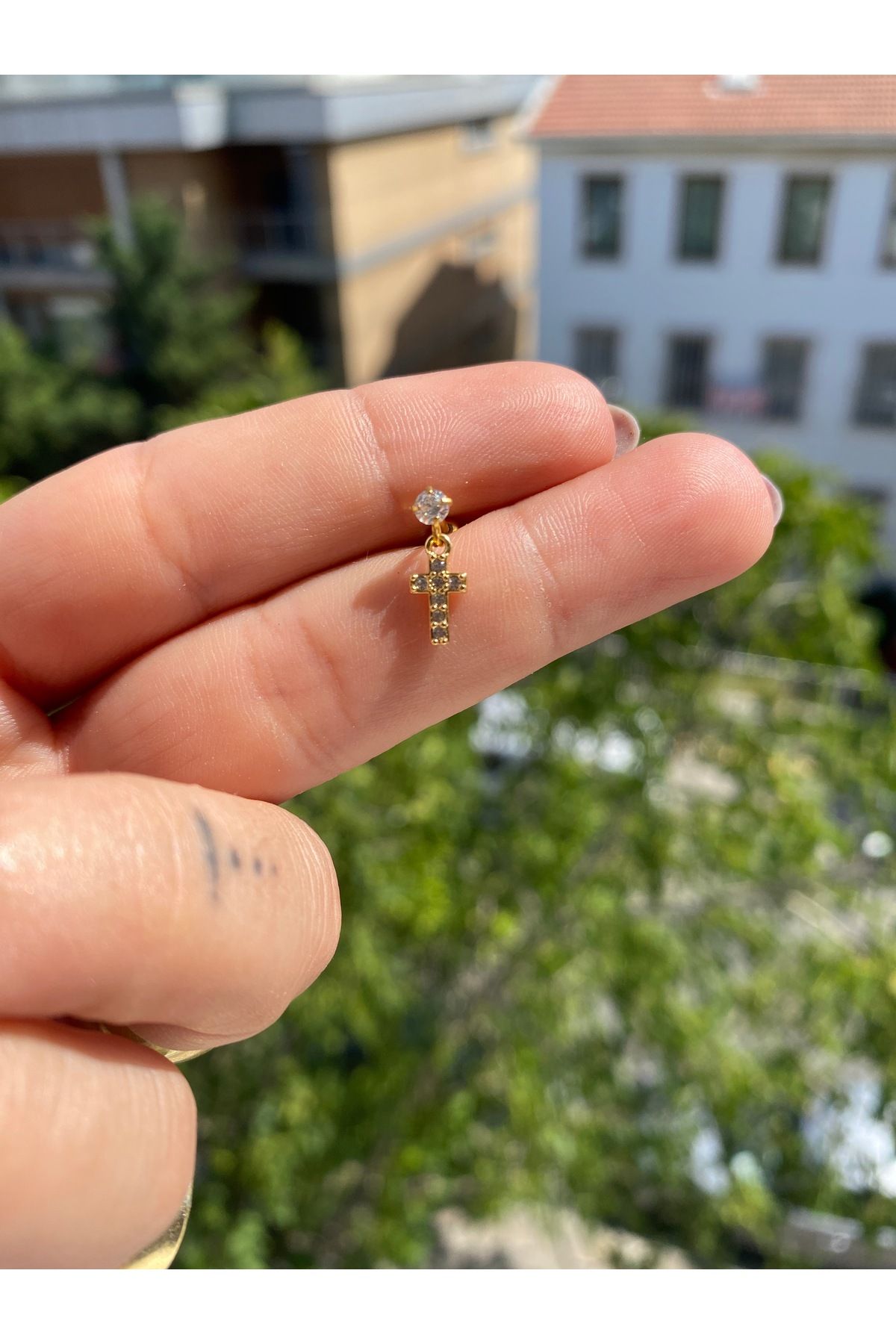 satirus Sallantılı haç şeklinde Gold helix tragus kıkırdak piercing Çelik