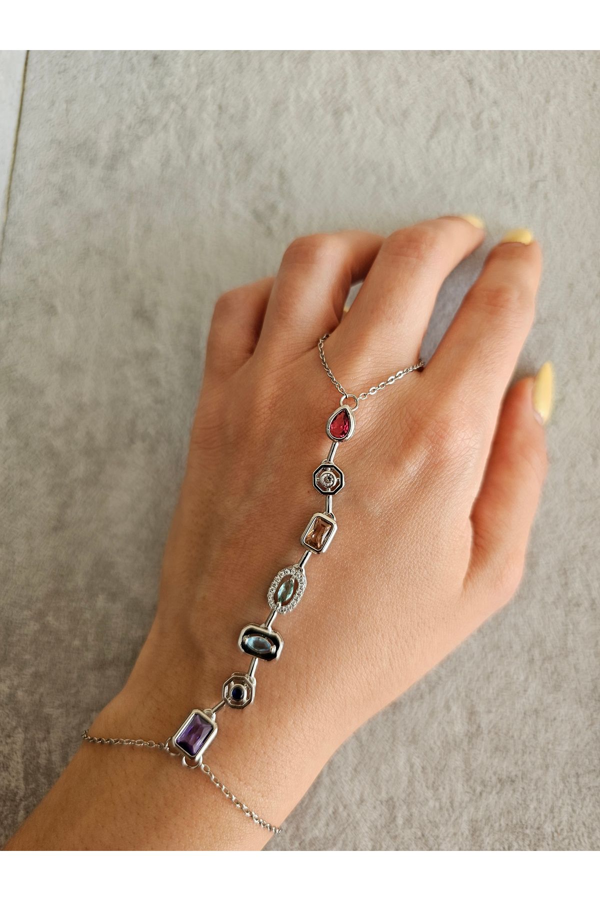 SiestaAccessories 7 Renkli Taşlı Şahmeran Bileklik