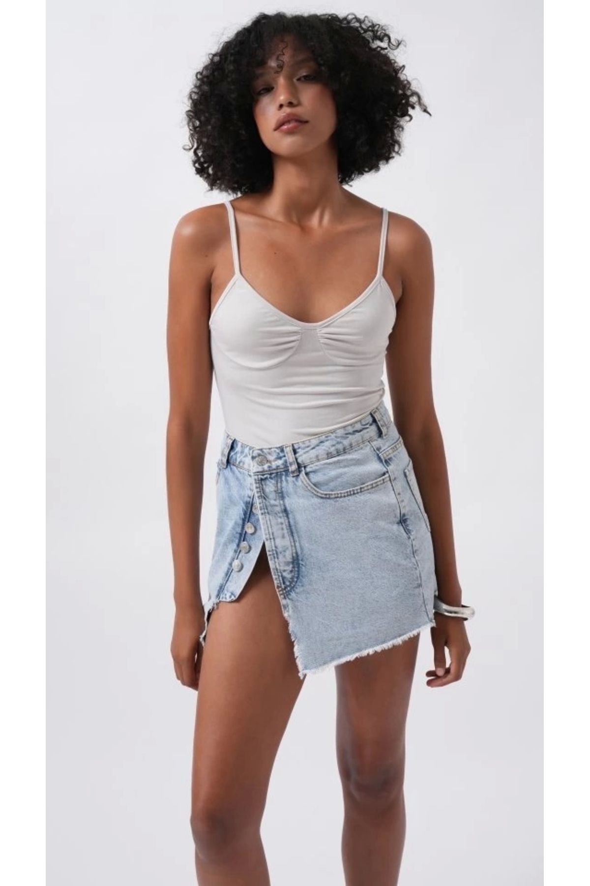Butik Düğme Detay Asimetrik Denim Etek