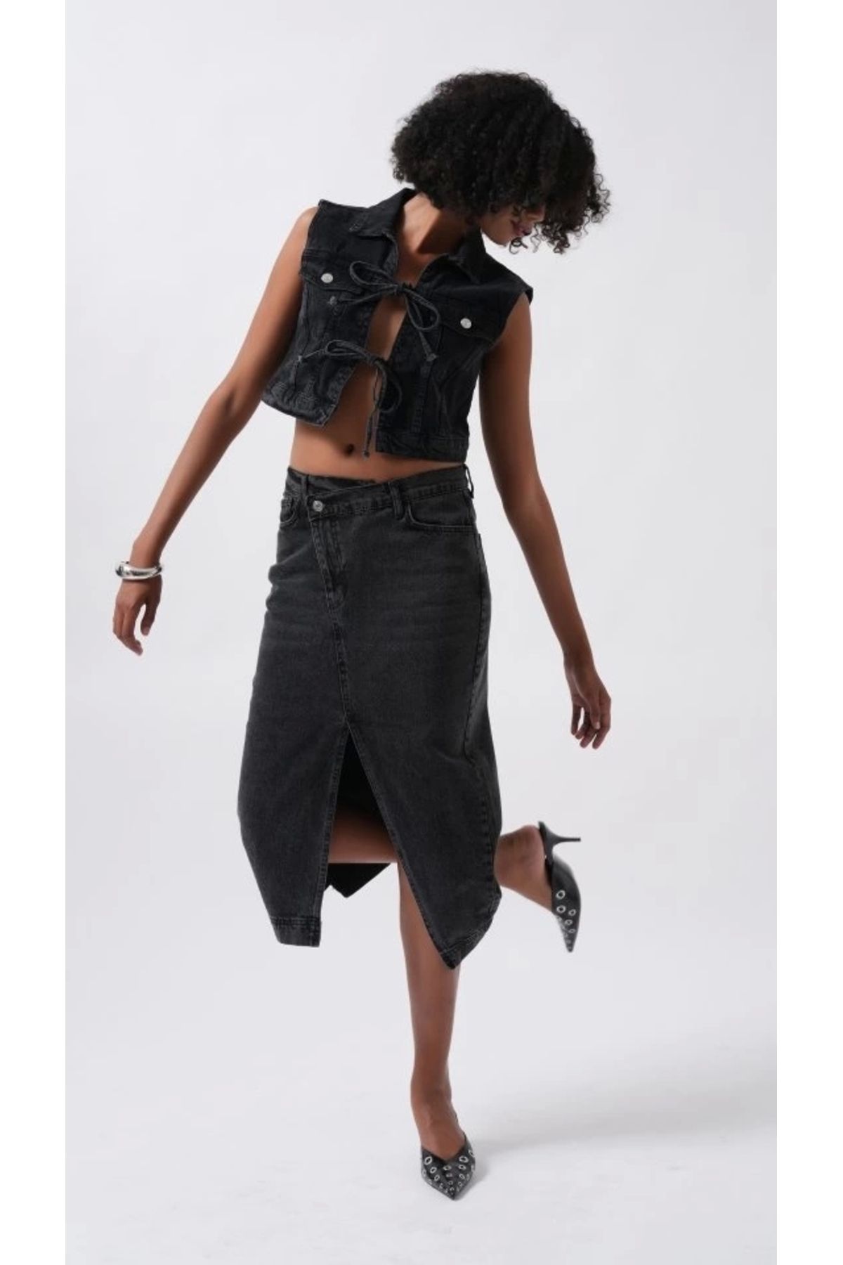Butik Yırtmaç Detay Denim Midi Etek