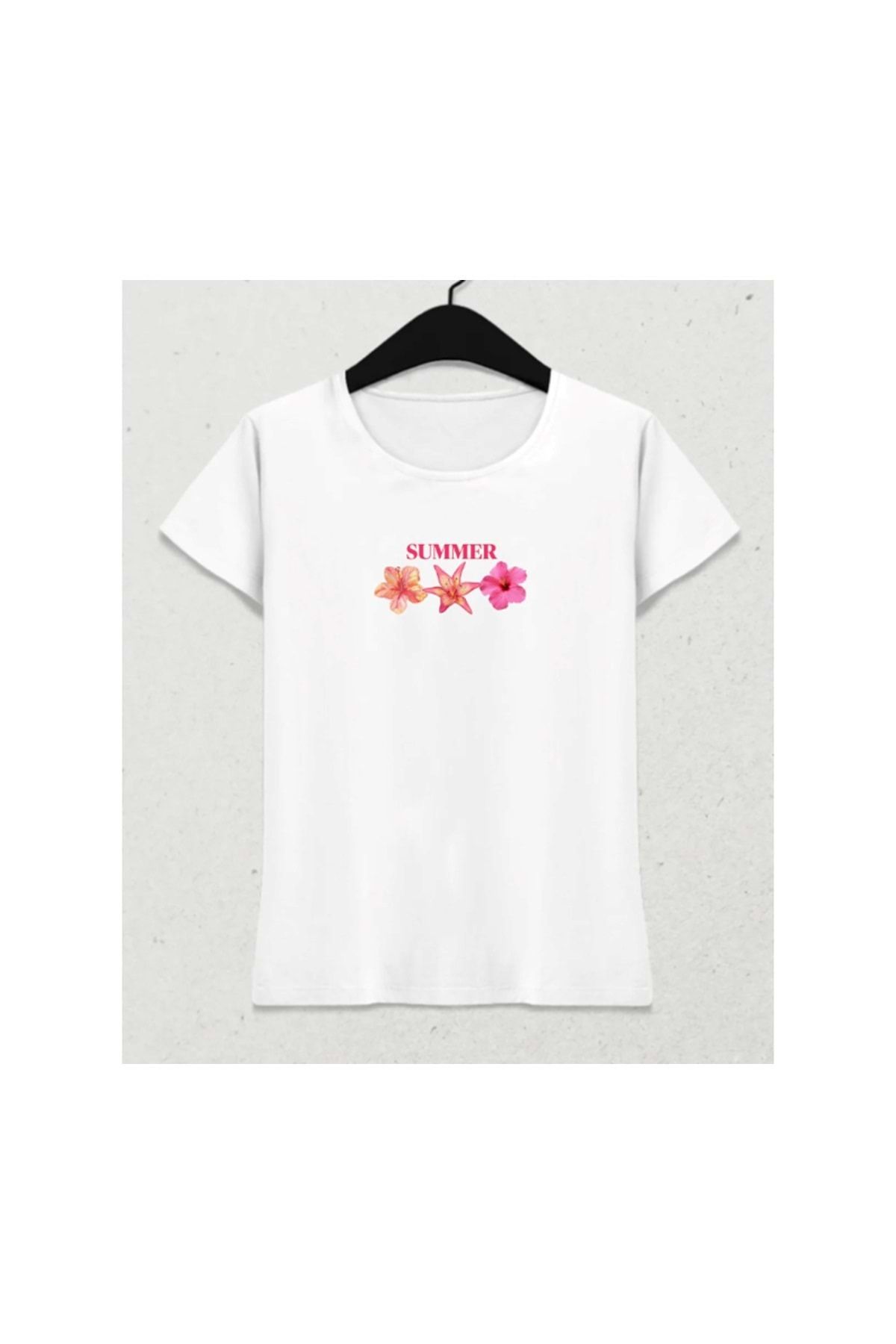 HENA DİZAYN Summer Bloom – Kadın Yazlık T-Shirt Beyaz