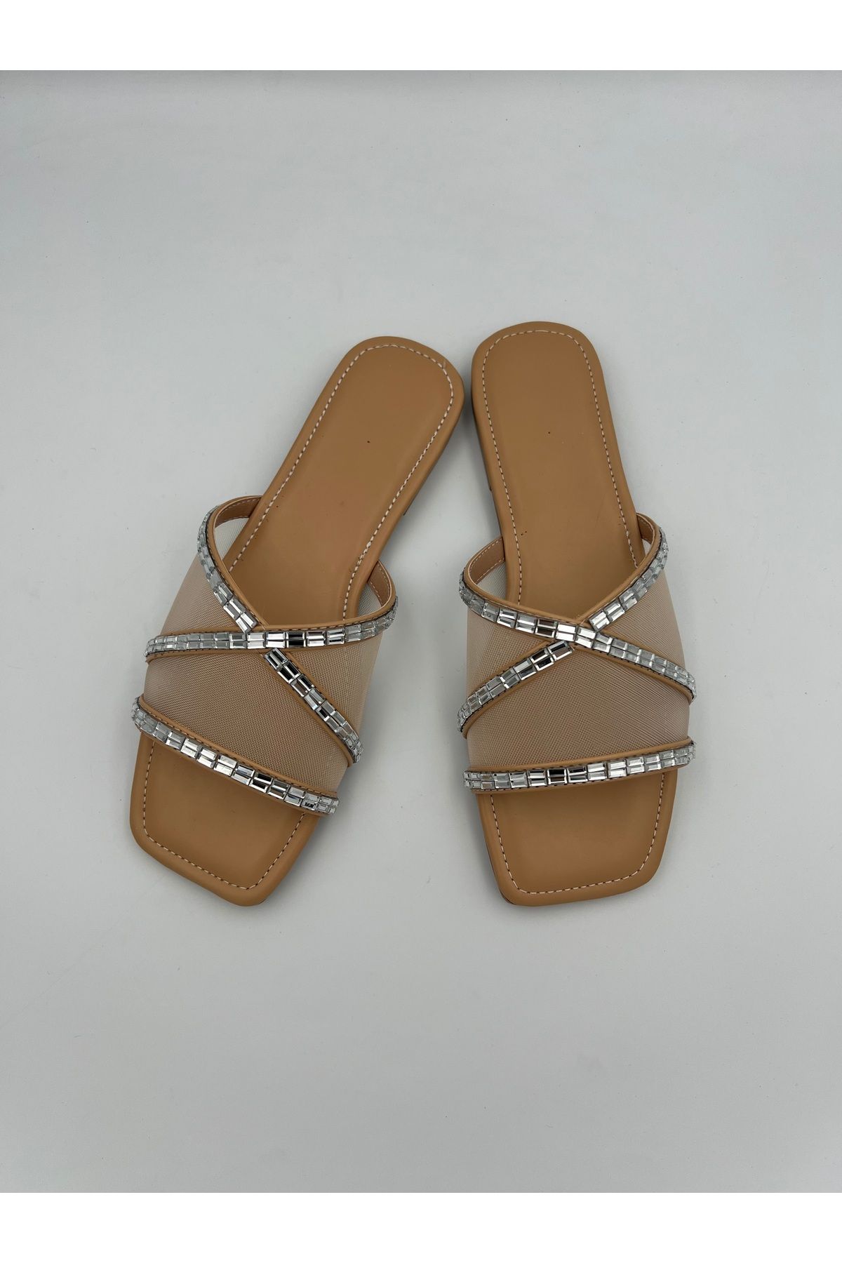 CHARLIE'SSHOES Ayna Taşlı Kadın Terlik