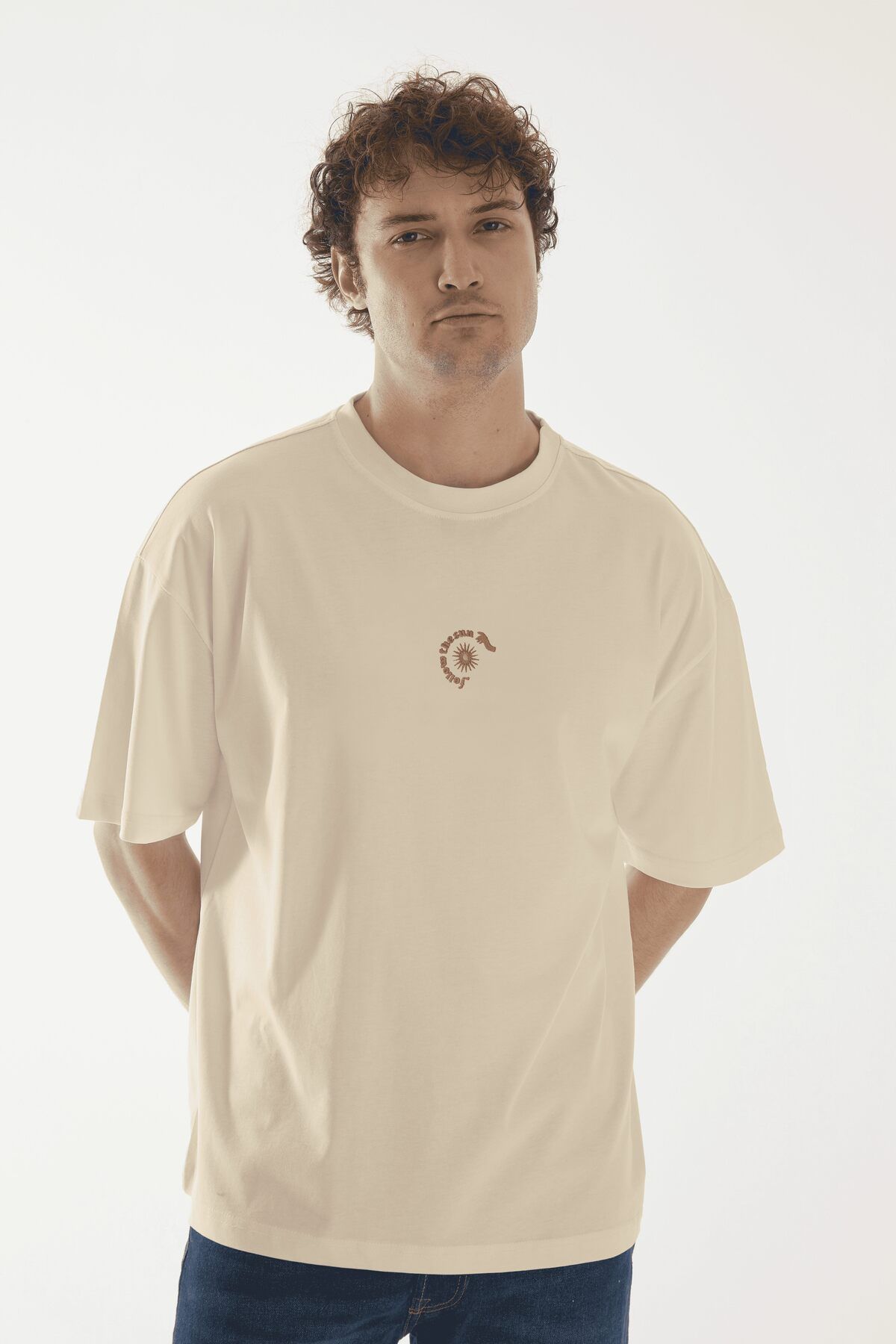Vita Atelier 'Follow The Sun 2.0 ' Nakışlı, Erkek Yarım Oversize Tshirt