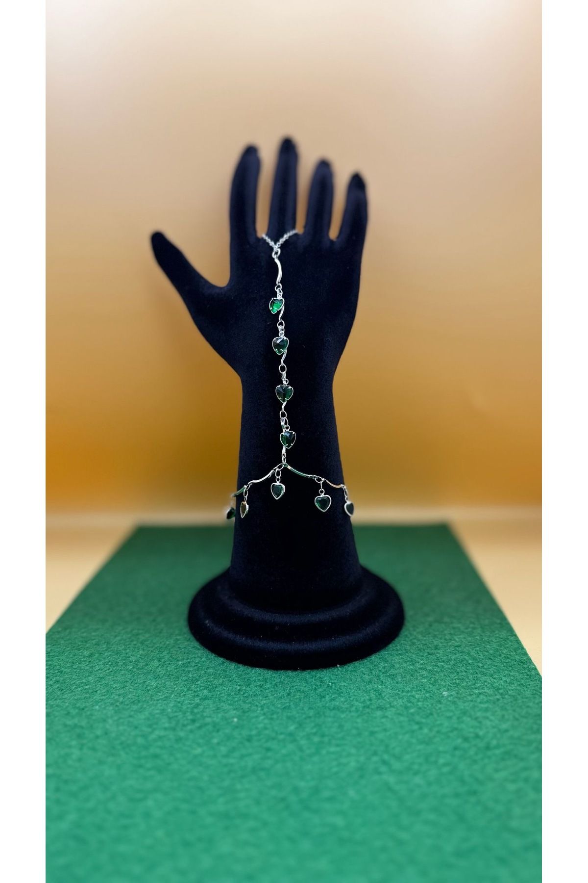 Gül Accessory Gümüş Renk Kalpli Zirkon Taşlı Özel Tasarım Şahmeran