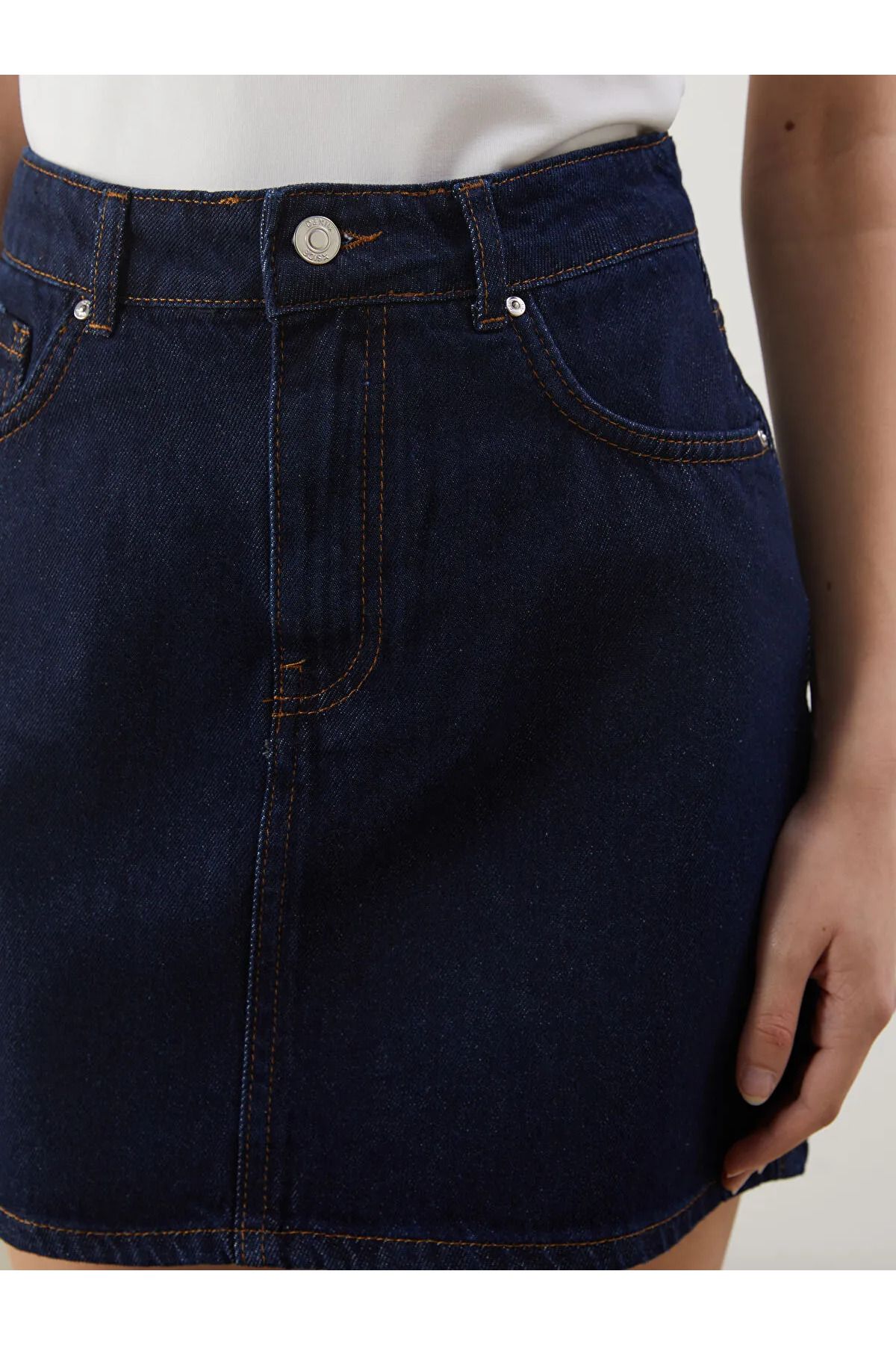 LC Waikiki Dar Fit Mini Jean Etek