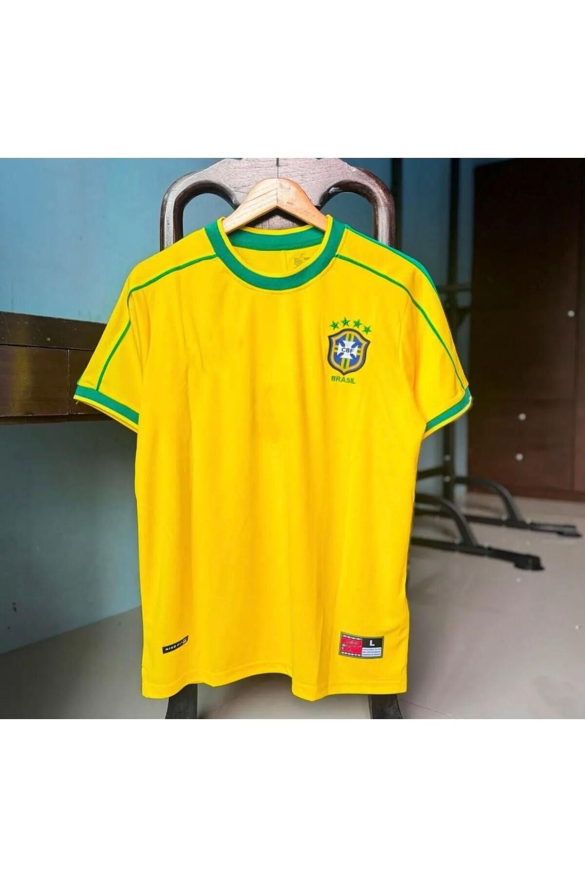 BARBITOS Brezilya Milli Takımı 98 Dünya Kupası Roberto Carlos Nostalji Yetişkin Forması HD1199
