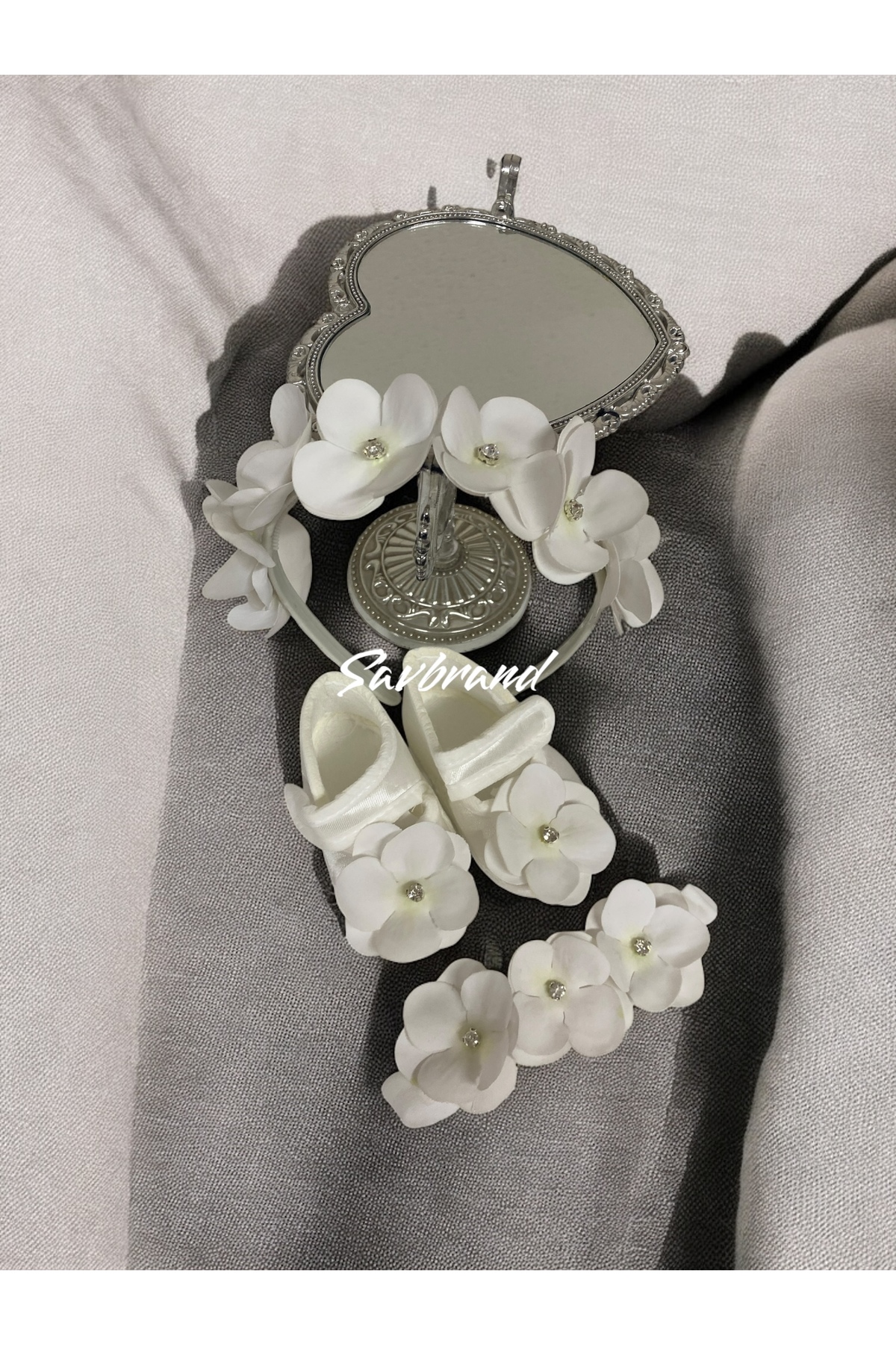 SavBrand Anne Tacı, Bebek Patik ve Bandana 3'lü Özel Set fotoğrafı 3 (önizleme)