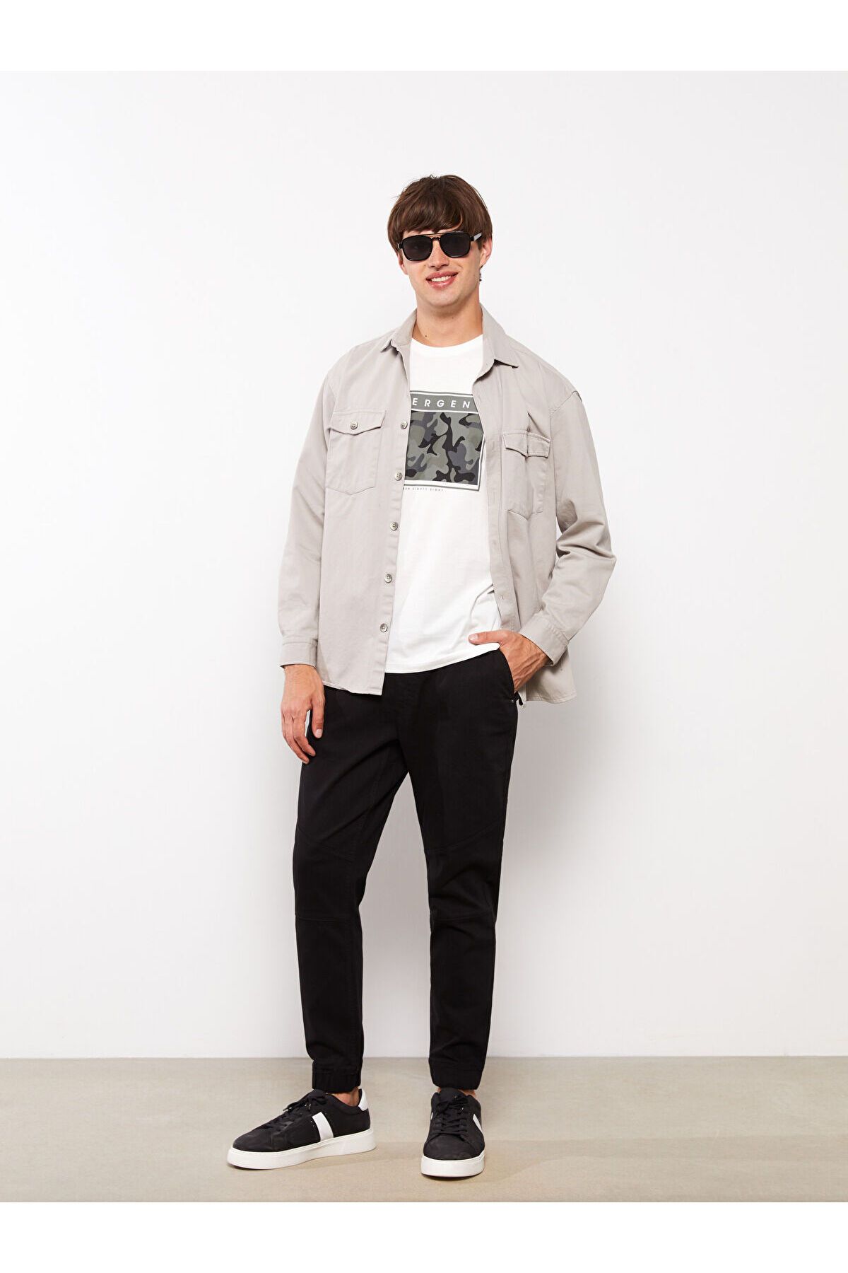 LC Waikiki Slim Fit Gabardin Erkek Jogger Pantolon