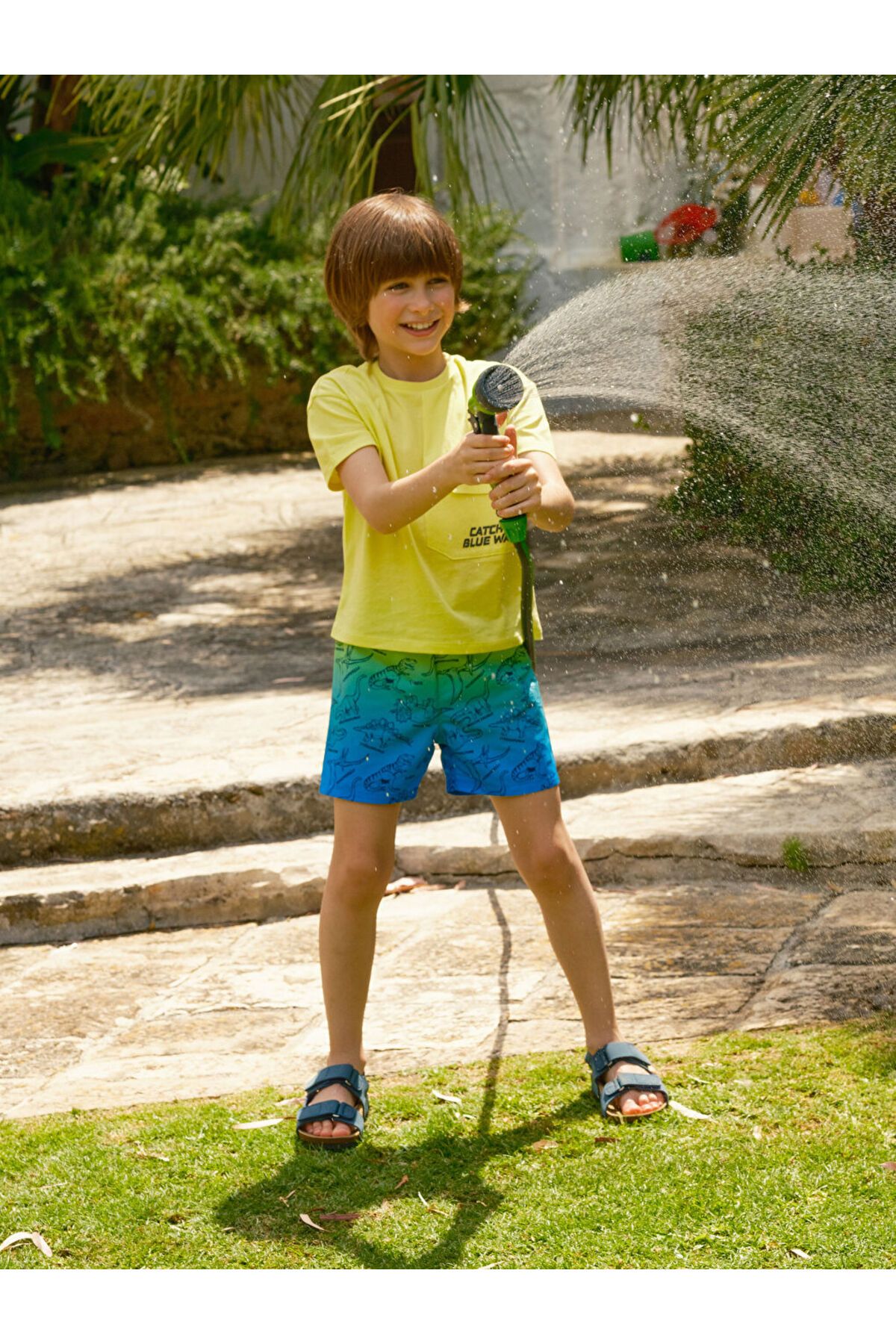 LC Waikiki-Lcw Boys' Printed Swimming Shorts with Elastic Waist 1