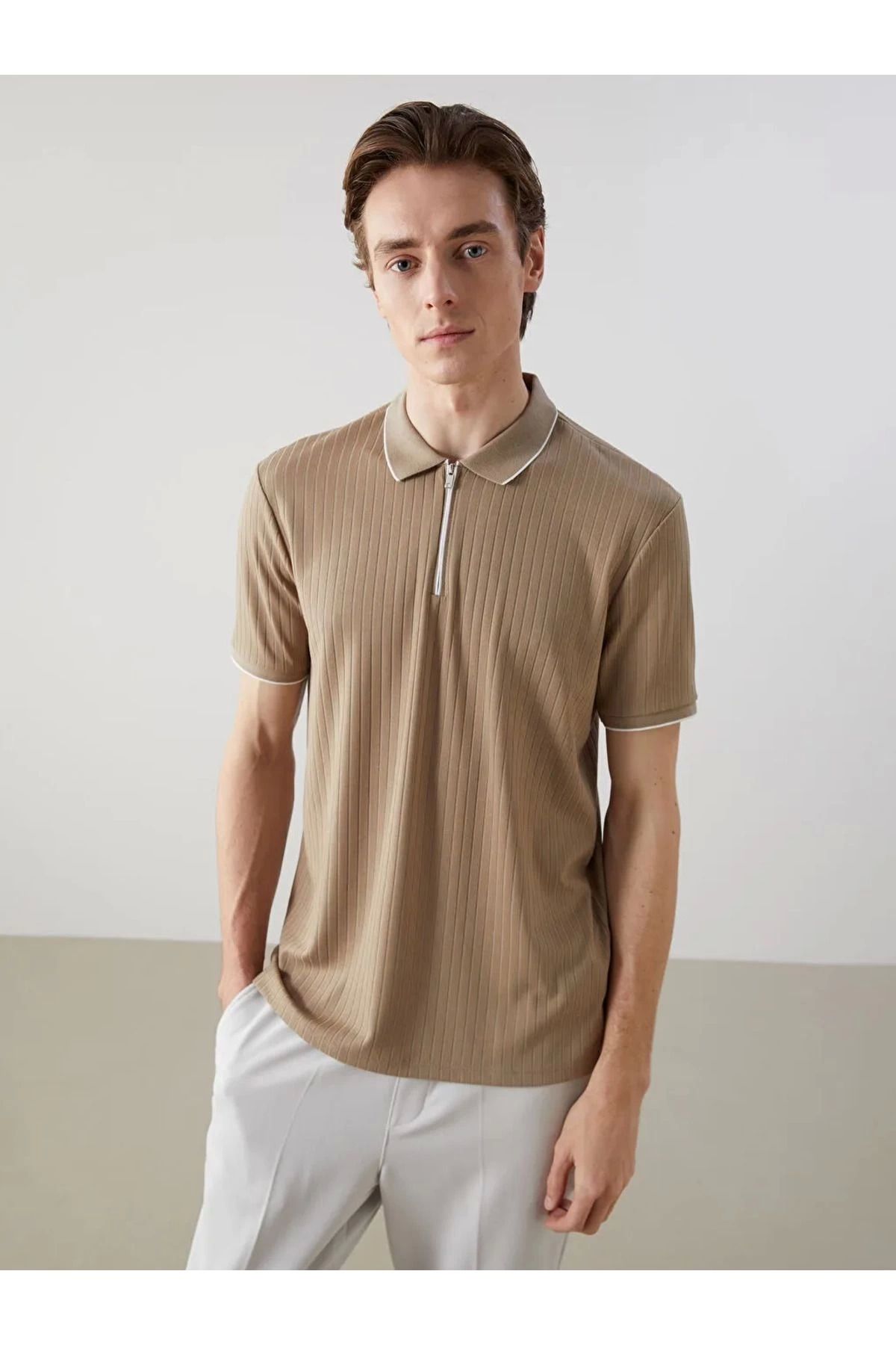 LC Waikiki LCWAIKIKI Kahverengi Polo Yaka Kısa Kollu Penye Erkek Tişört