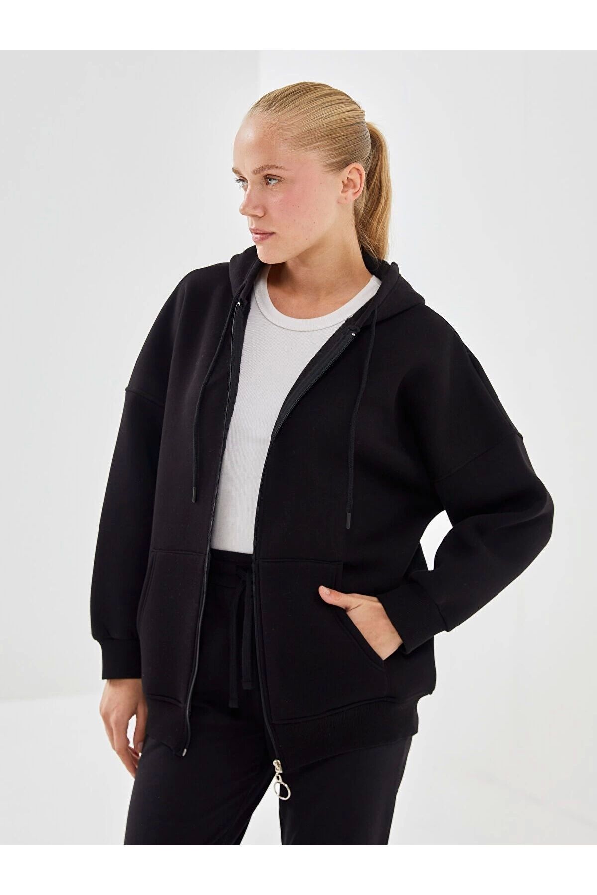 LC Waikiki LCWAIKIKI Kapüşonlu Oversize Kadın Fermuarlı Sweatshirt
