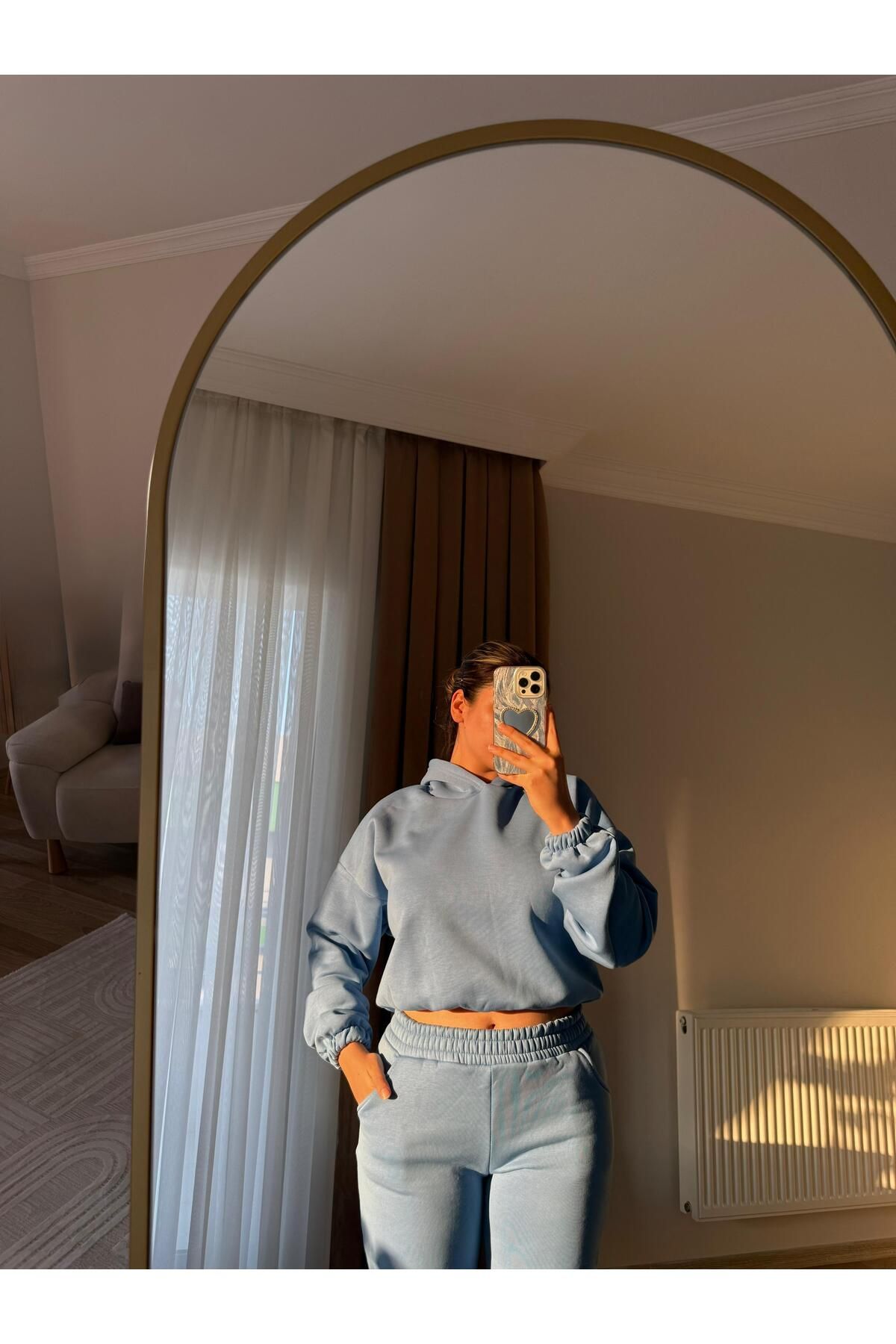 ZEYMA MODA CROP TAKIM KAPÜŞONLU ÜÇ İPLİK KALIN POLARLI EŞOFMAN TAKIMI