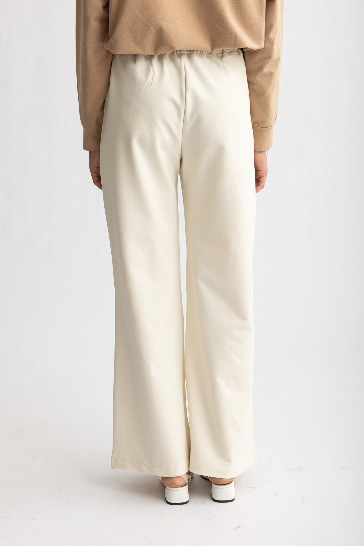 Suede Style  8286 - Geniş Paça Bel Lastikli 2 İplik Örme Rahat Salaş Kadın Pantolonu - Görsel 4