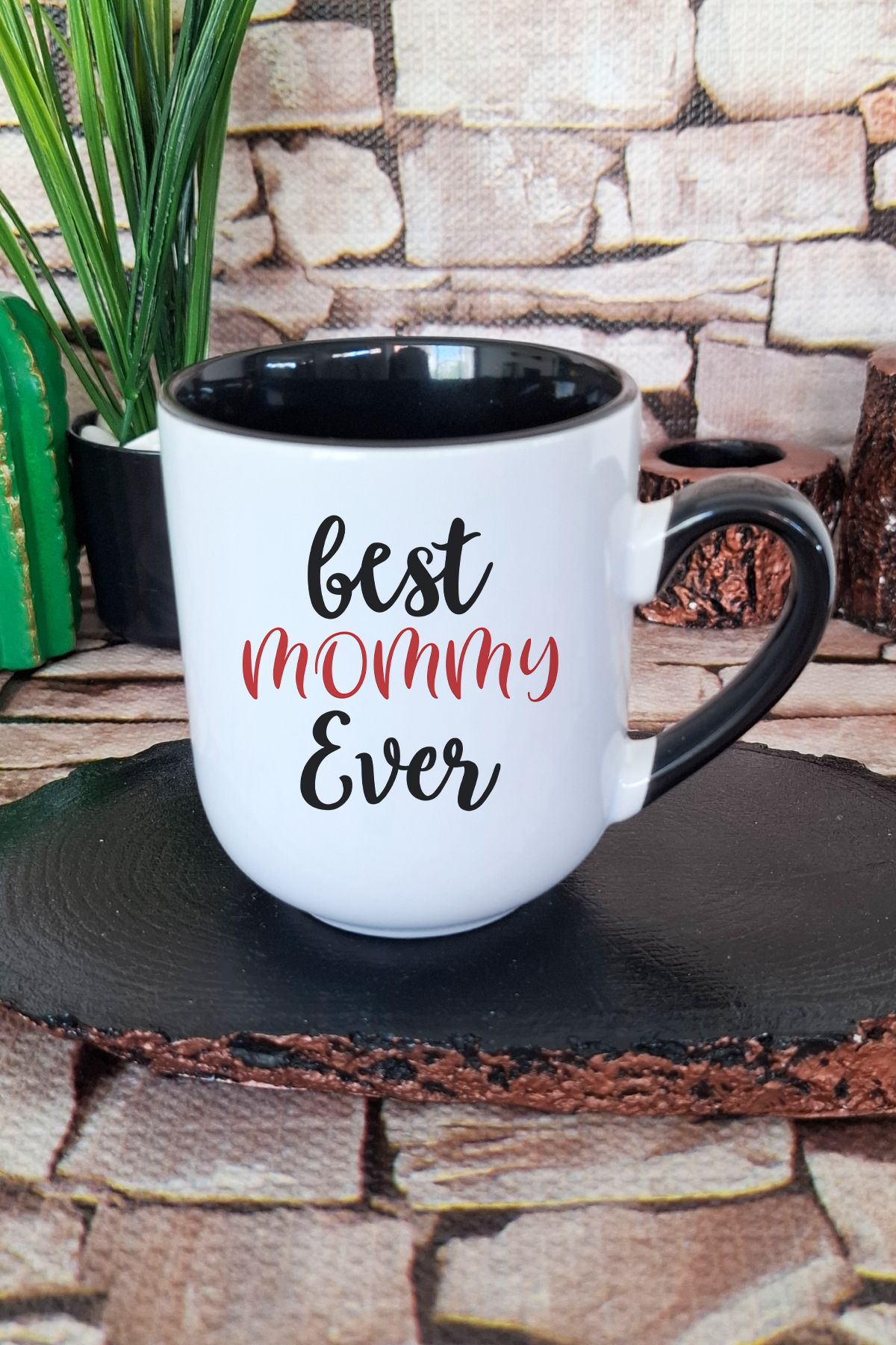 qoeuyl boutique Best Mommy Ever Anneler Günü Anne Hediye Baskılı İçi ve Kulpu Siyah Renkli Premium Kupa Bardak