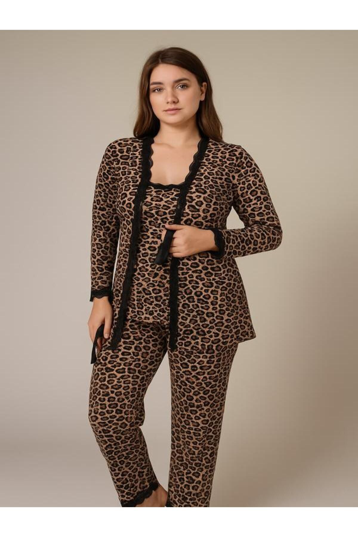 pijamiss Yazlık milan kumaş rahat esnek kalıp,3 parcadan oluşan leopar pijama takım
