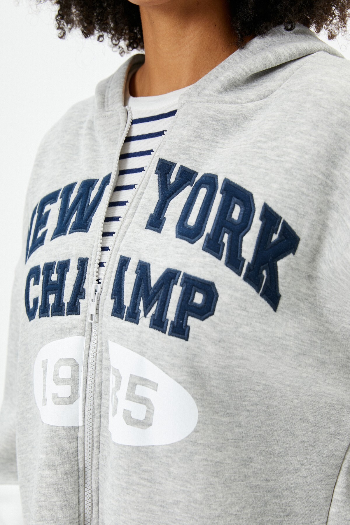 سویشرت زنانه خاکستری کوتونKoton | 4WAL10630IK اورجینال - تصویر 4