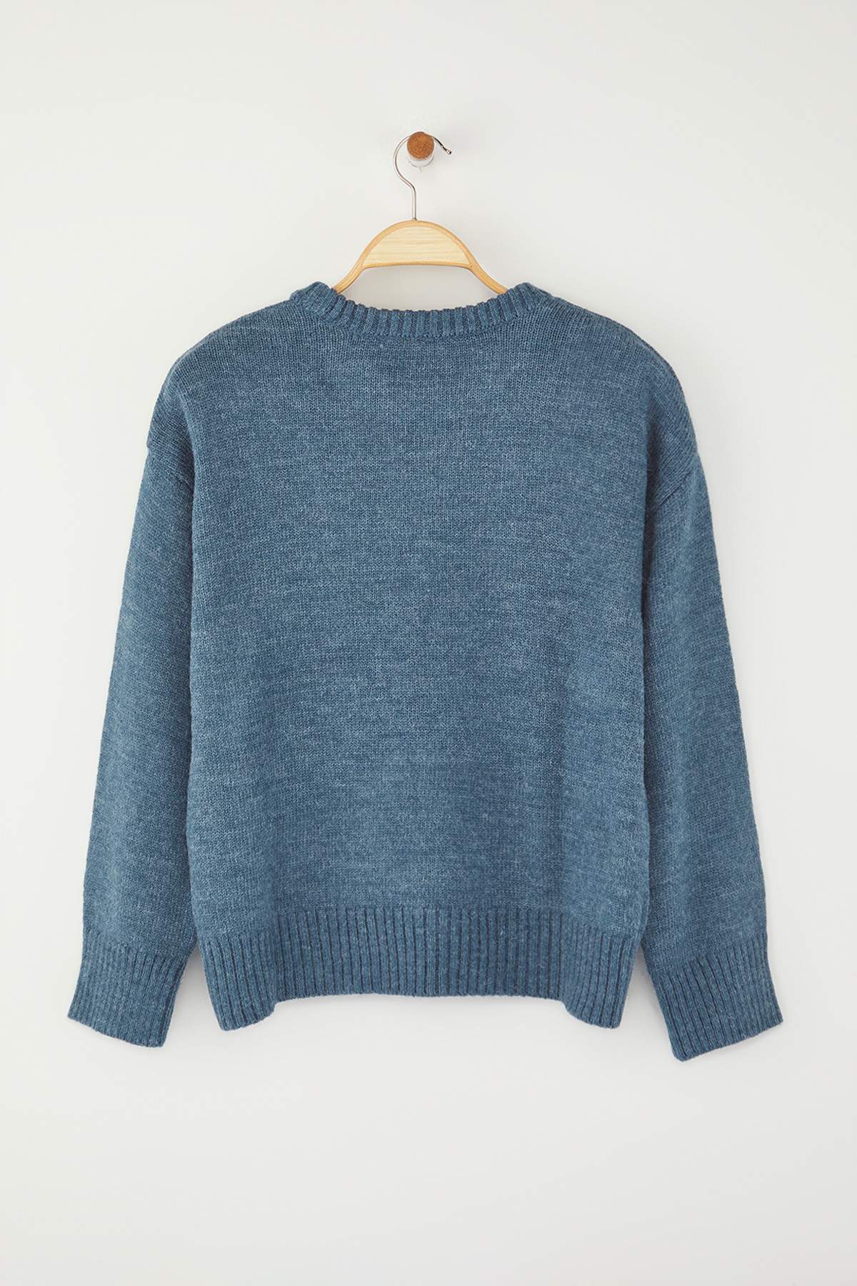 Trendyolmilla  Indigo Geniş Kalıp Yumuşak Dokulu Triko Kazak TWOAW25KZ00168 - Görsel 7