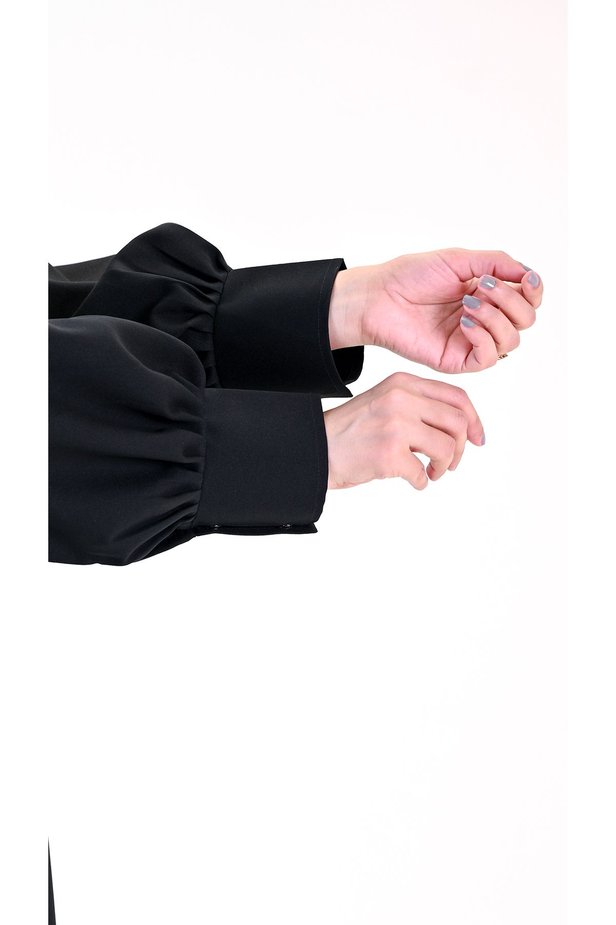 GENERAL-Black linen abaya with a turn-up collar and gray pockets - formal work design 2
