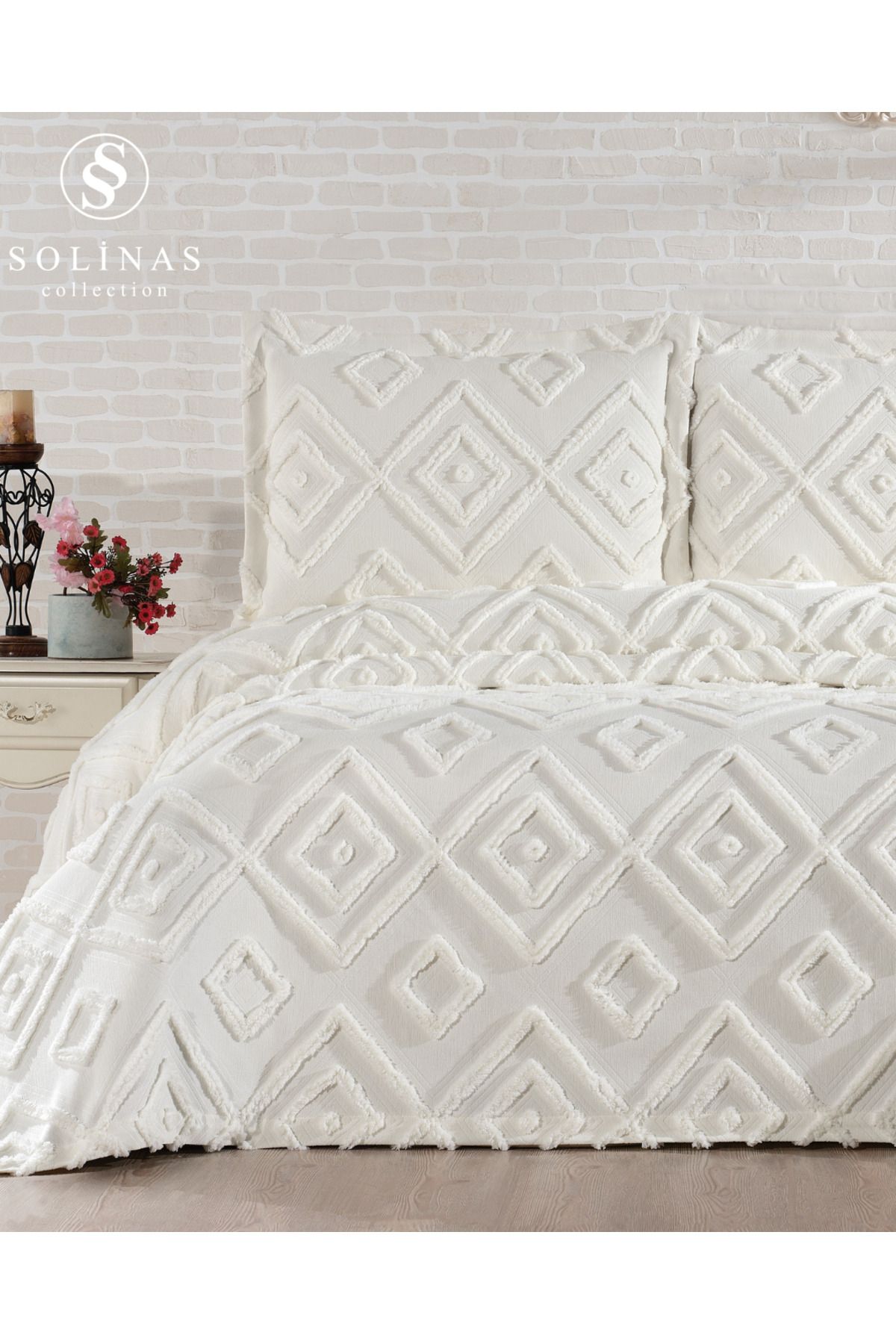 Solinas Collection Larin Krem Çift Kişilik İnce Pike Yatak Örtüsü (250 cm x 250 cm)