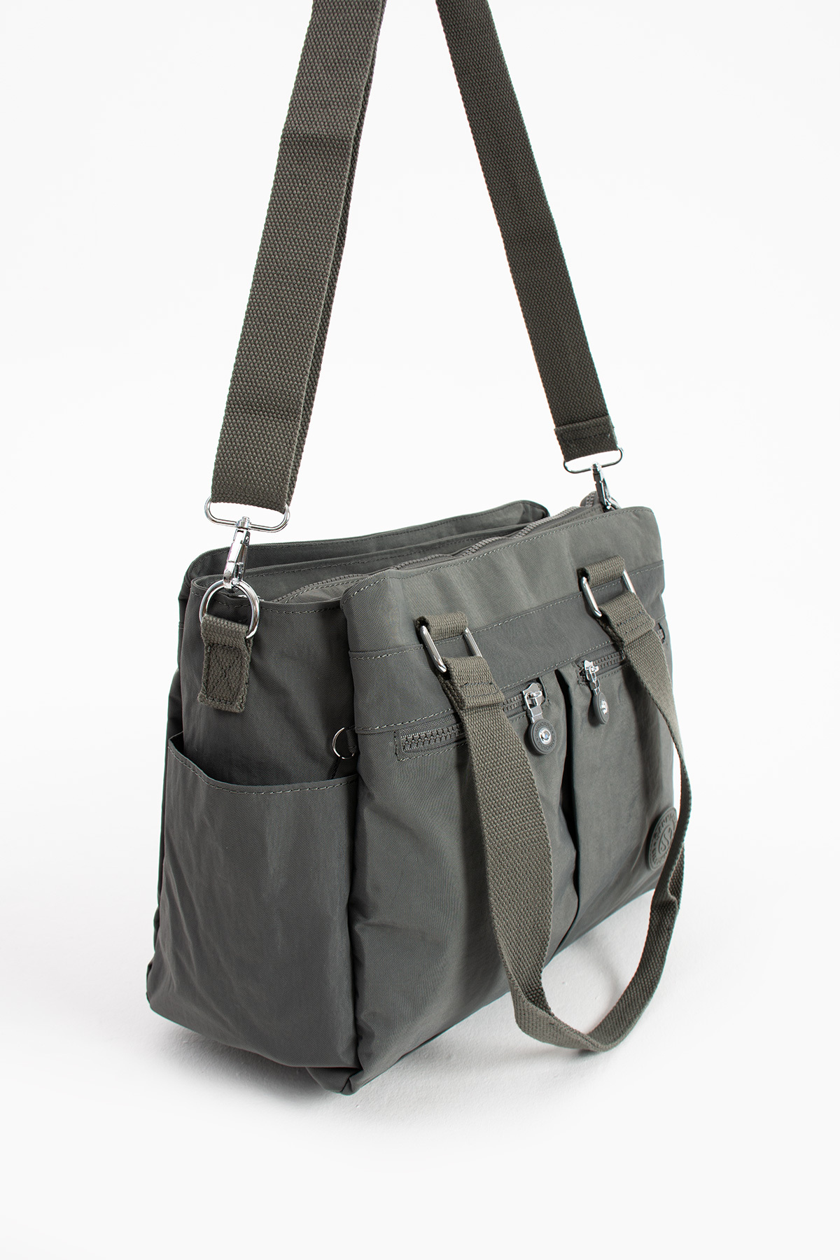 Sanmorris  Kadın Büyük Boy Bölmeli Suya Dayanıklı Krinkıl Kumaş Çapraz Ve Omuz Askılı Koyu Gri Renkli Çanta S-3 - Görsel 9