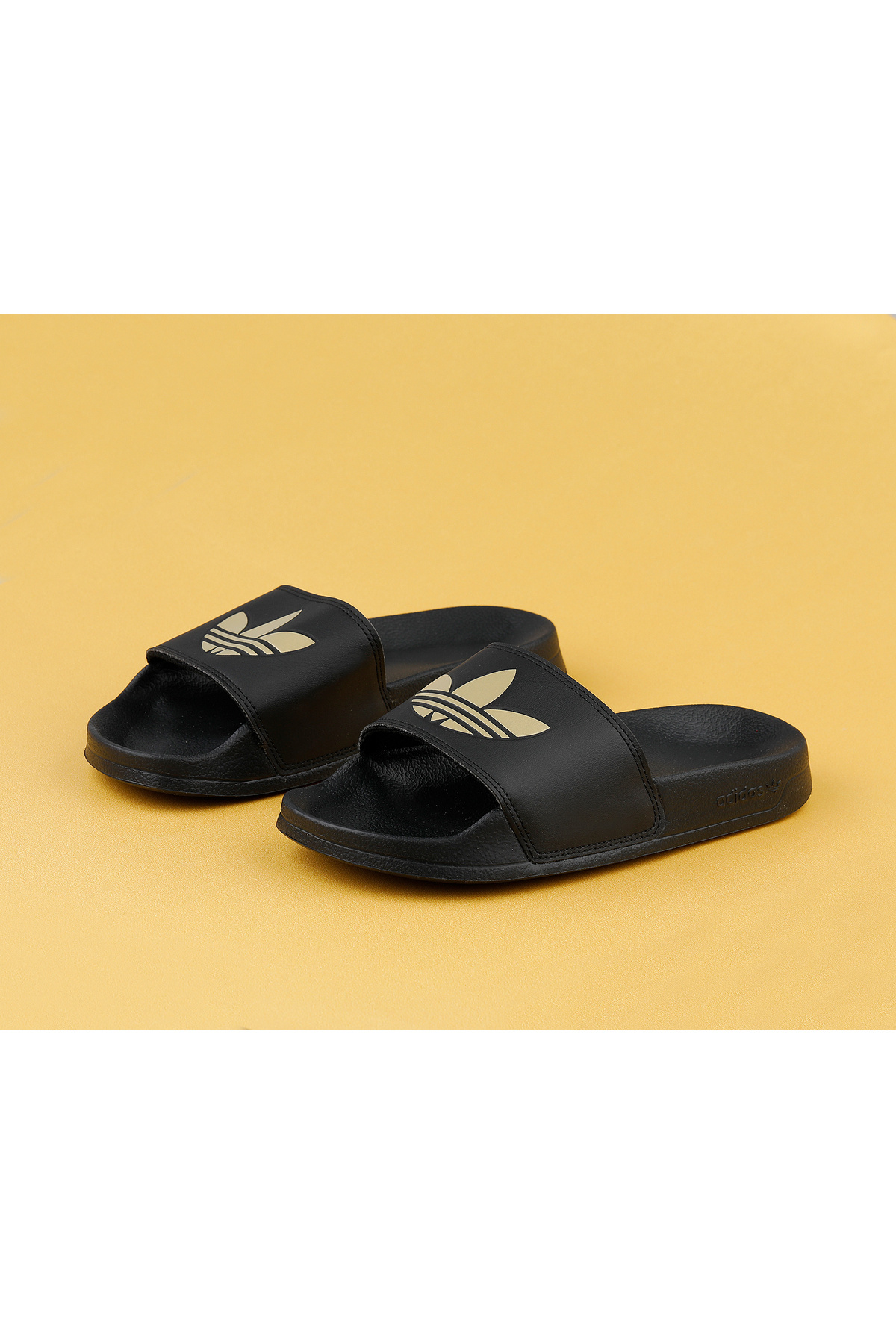 آدیداس Adilette Lite W Sea Pool Beach دمپایی تک جنسیتی گاه به گاه مشکی آدیداس Adilette Lite W Sea Pool Beach دمپایی تک جنسیتی گاه به گاه مشکی