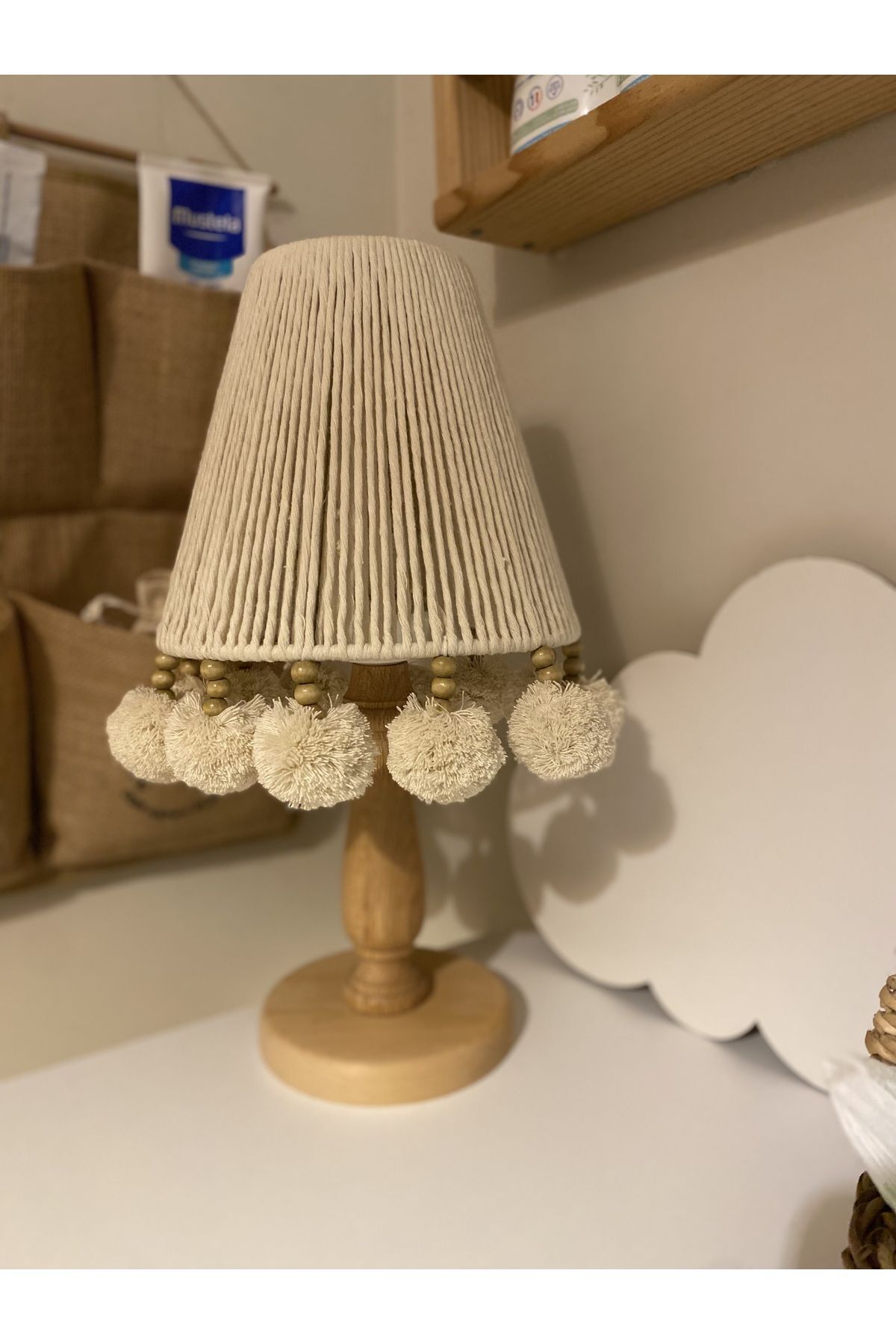 Tasarı Sanatı Bebek / Çocuk Odası Özel Tasarım Boncuklu Ponponlu Kız-Erkek Bebek Makrome Abajur fotoğrafı 2 (önizleme)