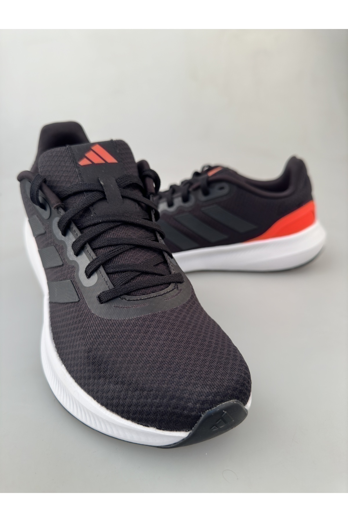 Runfalcon 5 unisex unning کفش IH7757 White