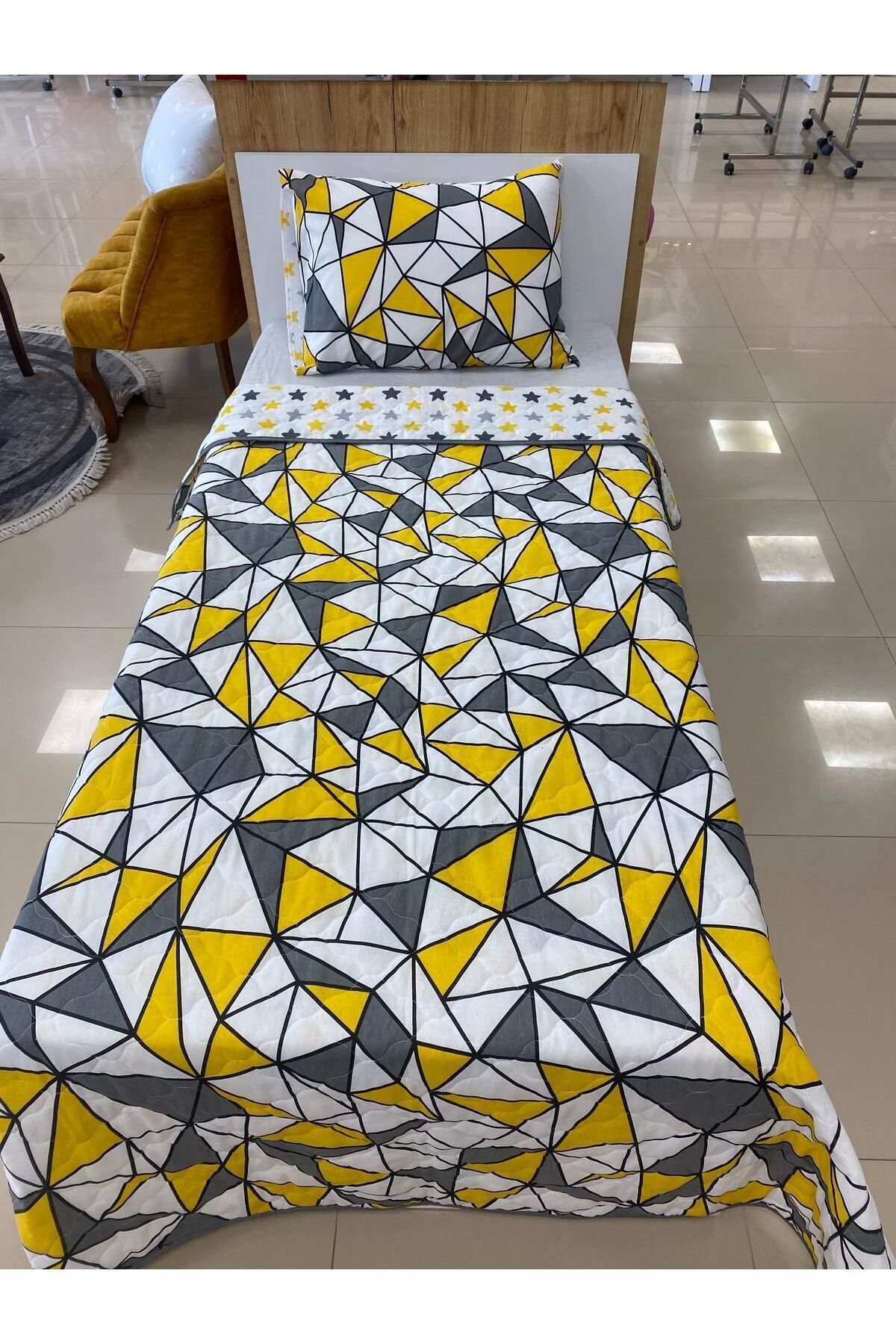 Yastık Kılıflı Tek Kişilik 155*215 Çift Yönlü Çok Amaçlı Yatak Örtüsü - 3