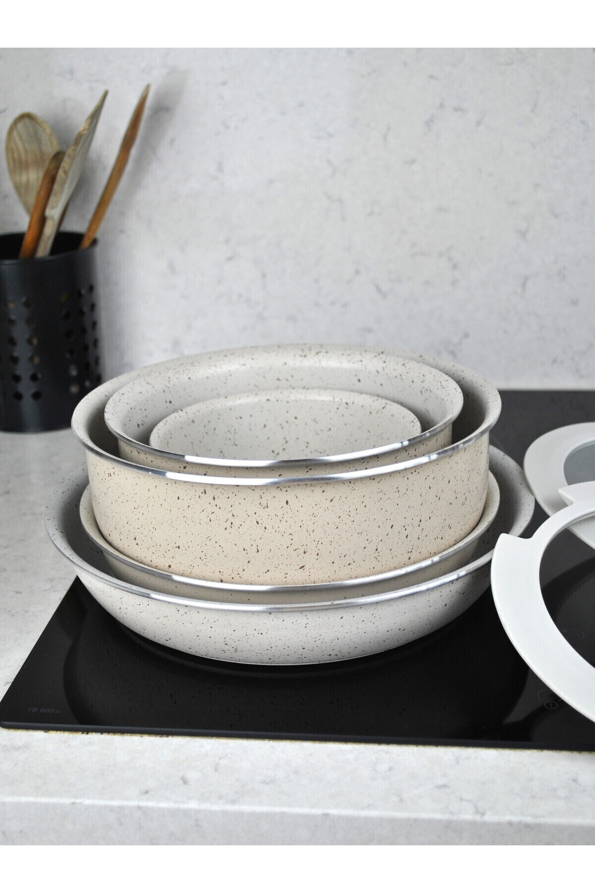 Qualitev-9 Piece Granite Coated Pot and Pan Set with Plug and Remove Handle Nested Cooking Storage Beige 7