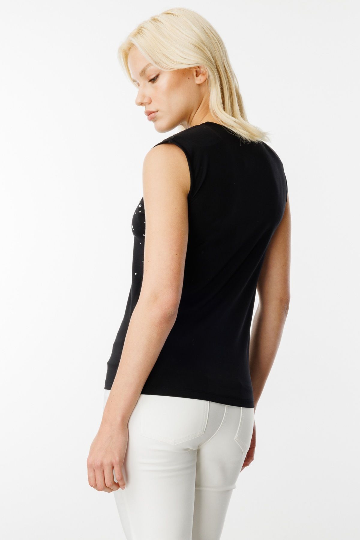 ON-51426 Text Zero Neckline Front Stone Blouse 4