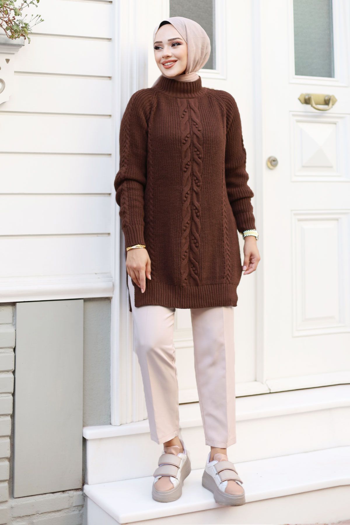 Tesettür Dünyası-Hair Knit Patterned Judge Collar Knitwear Tunic - TSD 240801 Brown 4