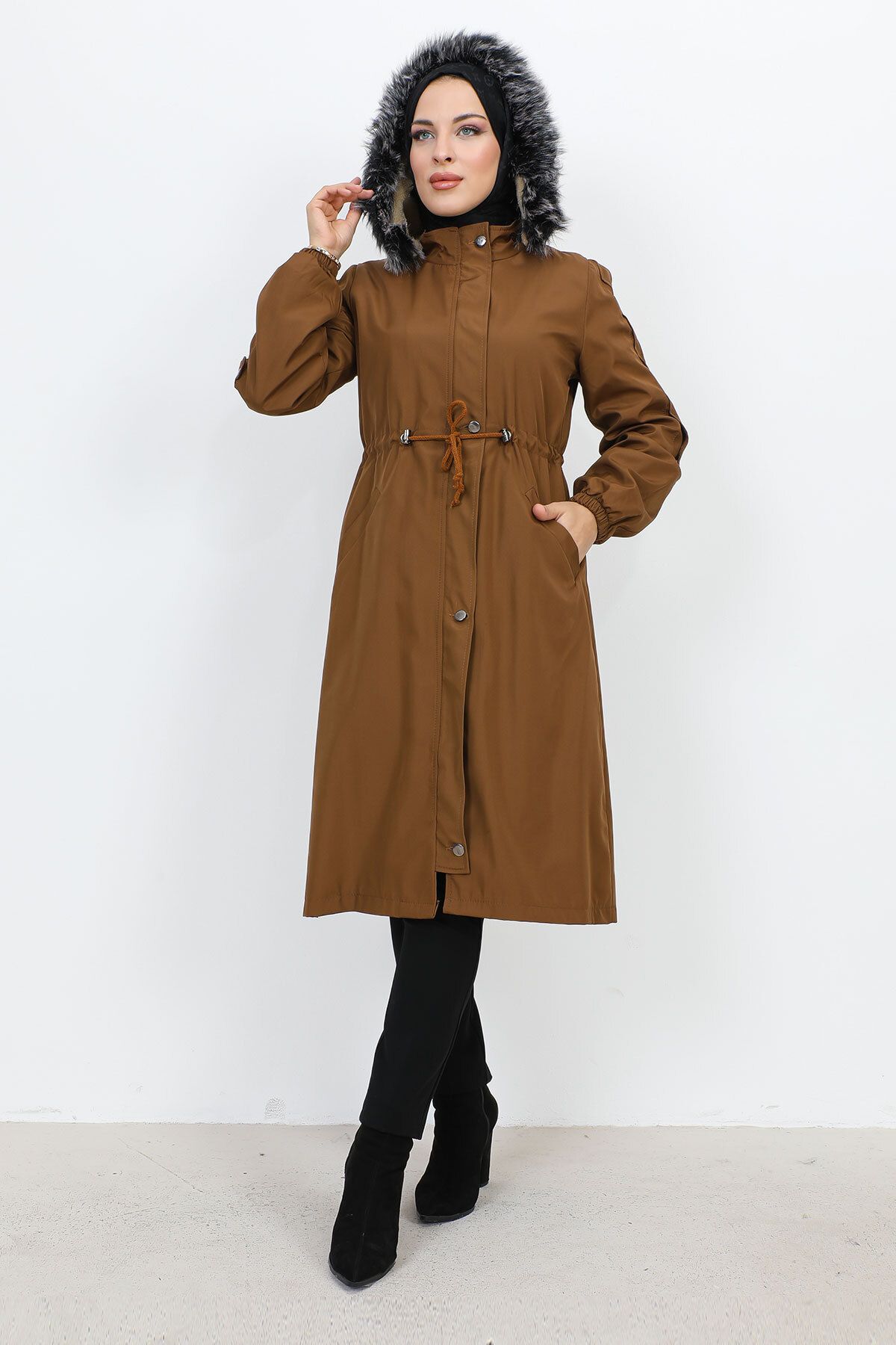 Tesettür Dünyası-Medium Length Bondit Coat with Plush Lining TSD231114 Tan 4