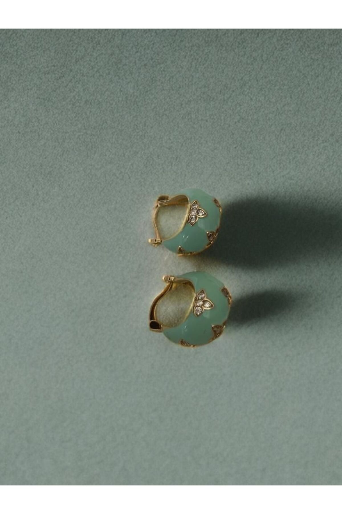 SRNY JEWELRY Işıltılı Taşlı Küpe