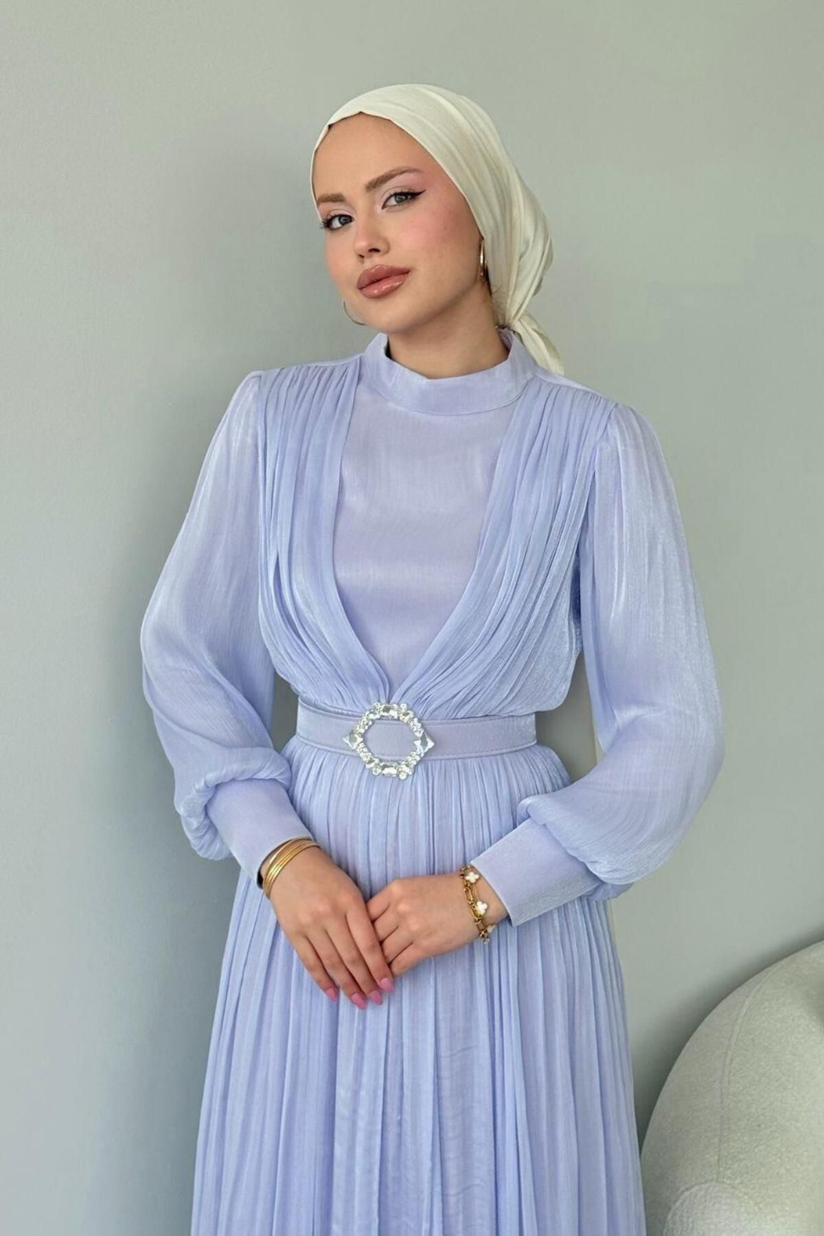 لباس شب پوشیده بنفش زنانه کمربند SEVAL BELI LILA Şule Giyim