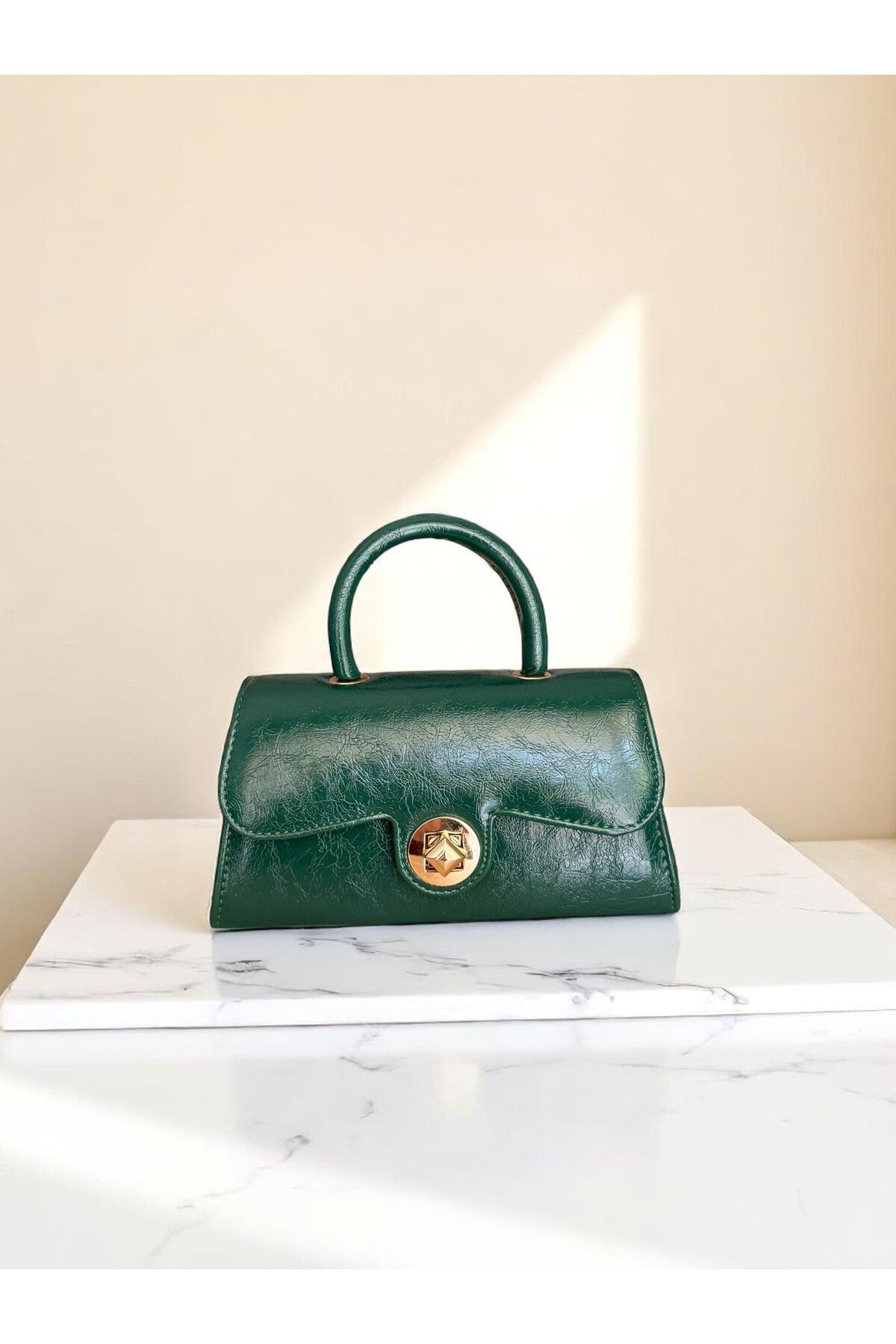 Classbag Kadın Yeşil Deri , Gold Düğme Kapak Detaylı El ve Omuz Çantası