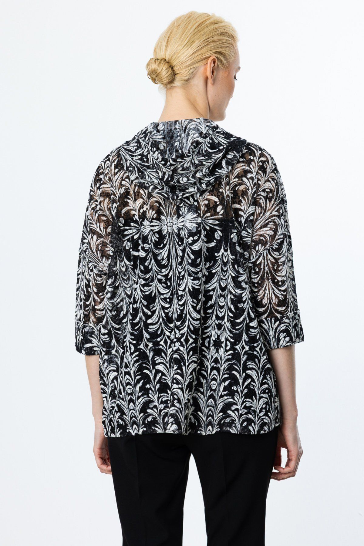 ON-Hooded Transparent Jacket 4