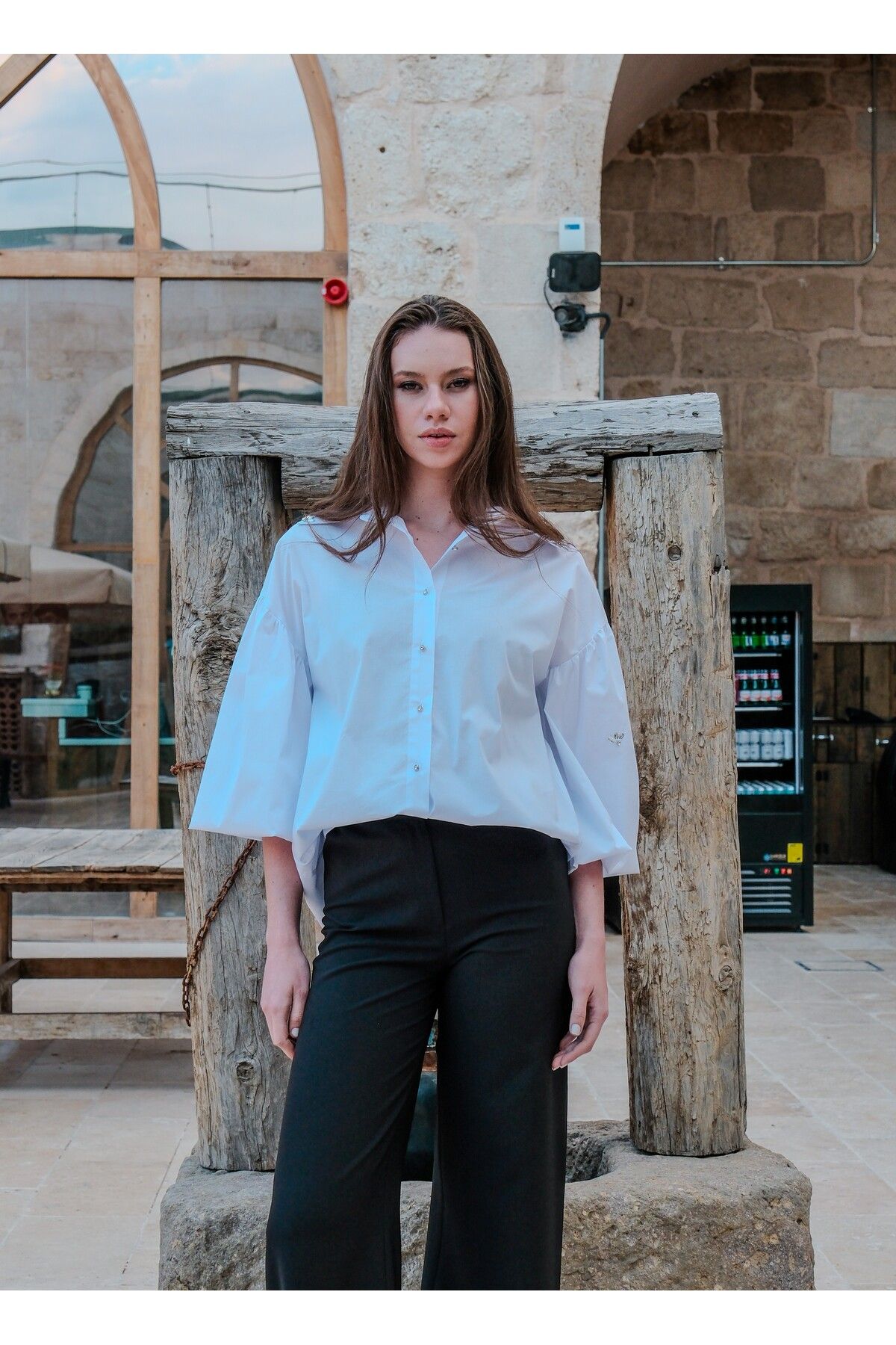 Esra Semiz İŞLEMELİ BALON KOL BEYAZ POPLİN GÖMLEK