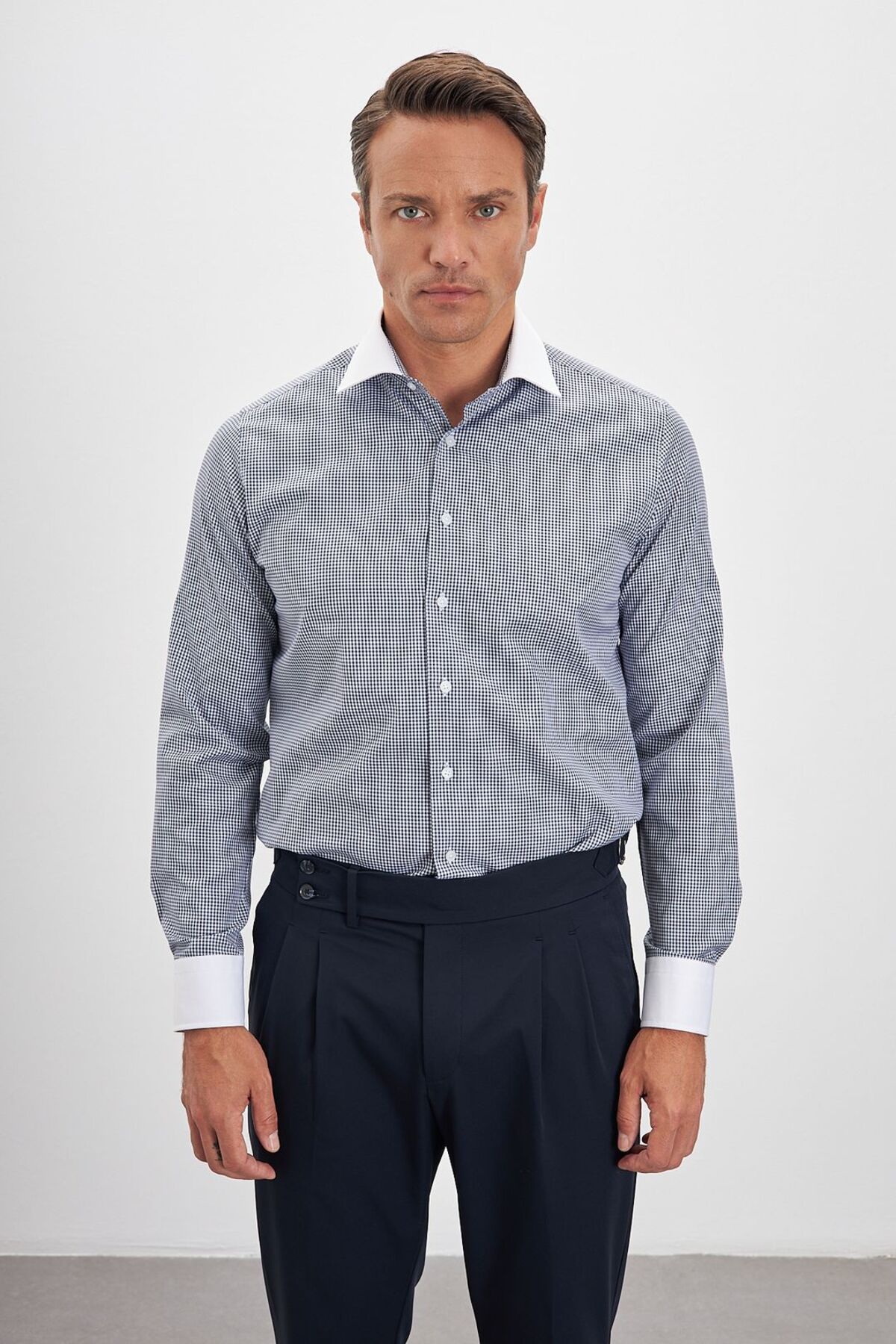 Paşahan Beyaz İtalyan Yaka %100 Pamuk Comfort Fit Erkek Gömlek