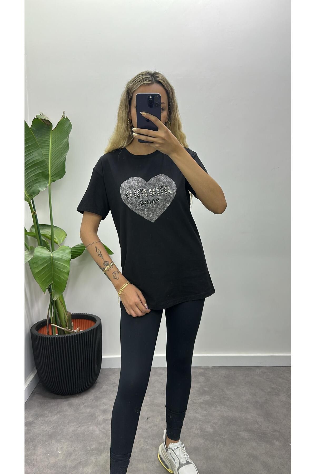 Acar Boutique Taşlı MiuMiu T-Shirt