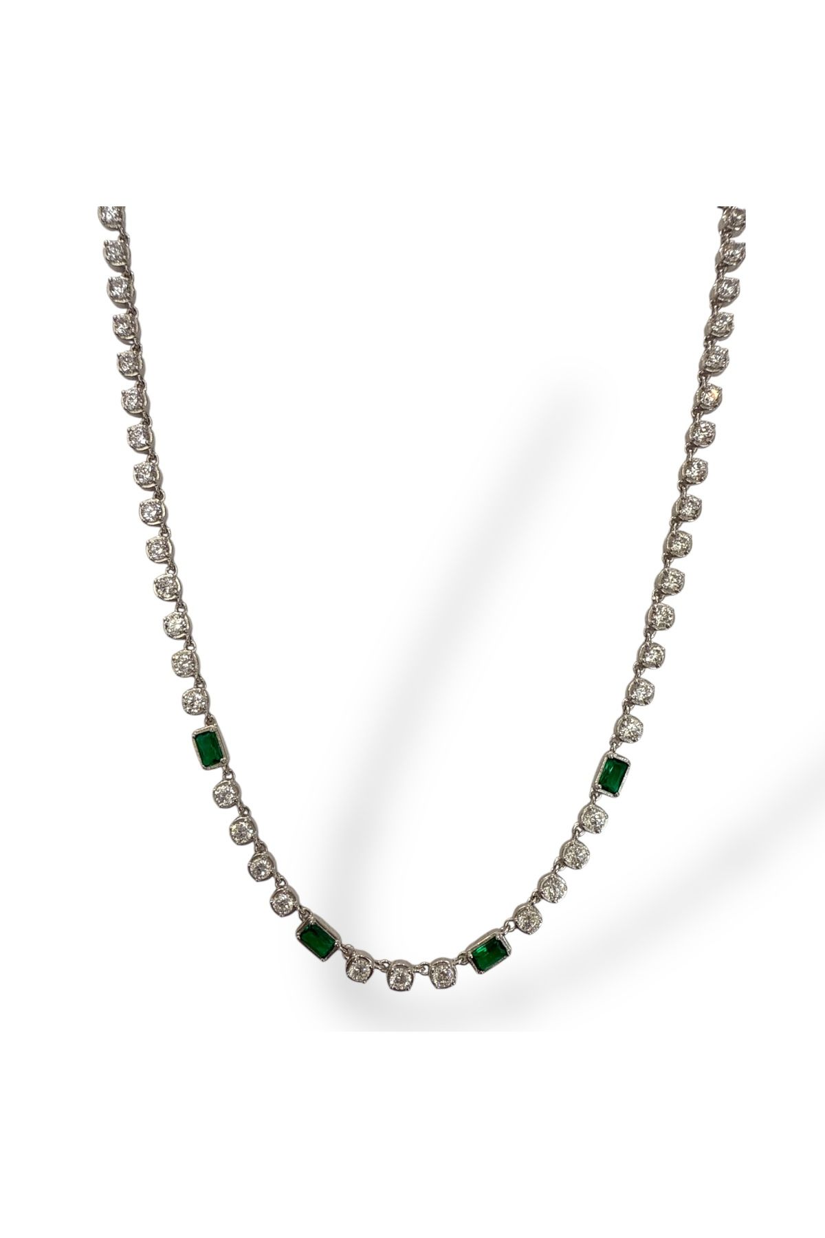 Saras Jewels Bella Kolye