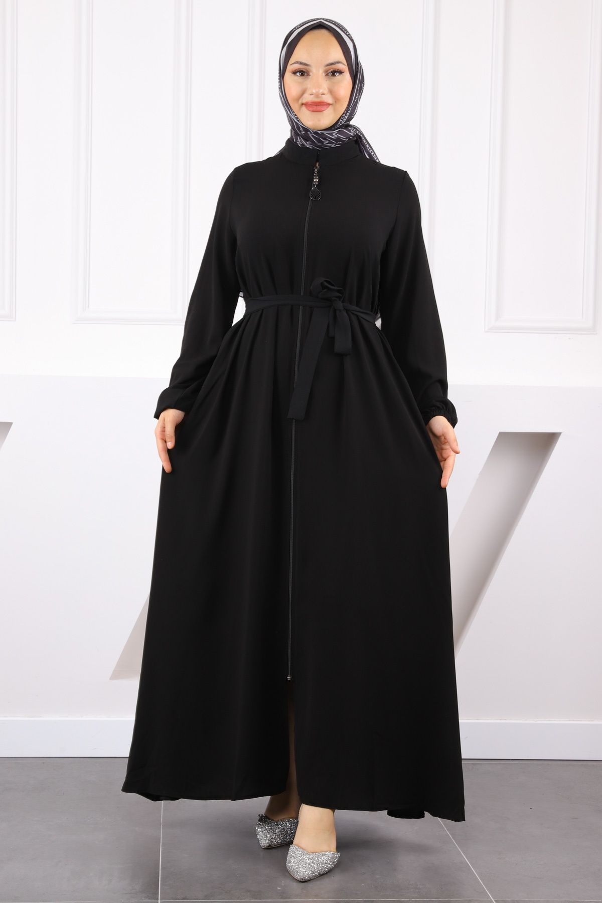 İmajButik Siyah Kol Lastikli Ferace
