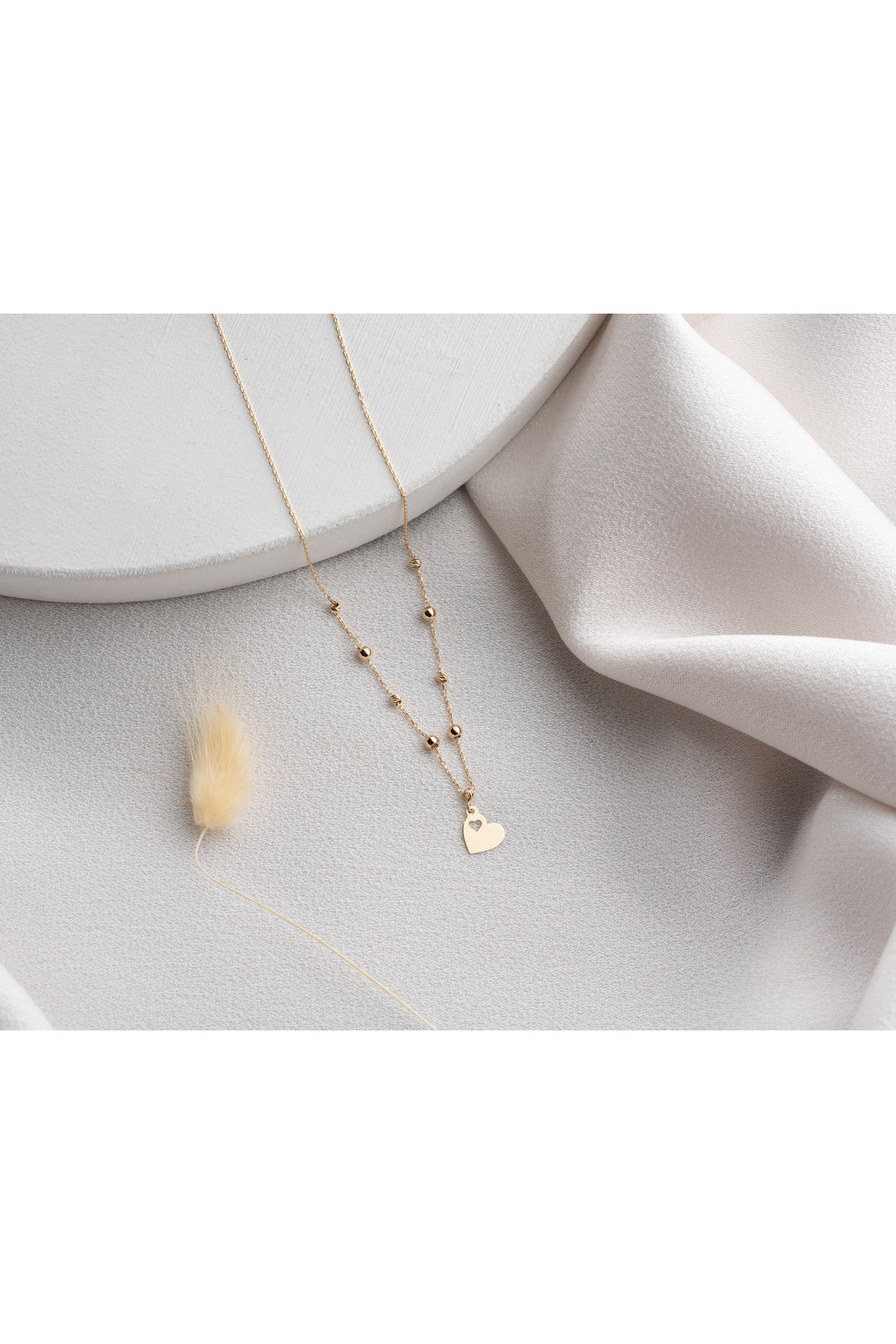 Minimal Kolye 14 Ayar Altın Toplu Kalp içinde Kalp Kolye