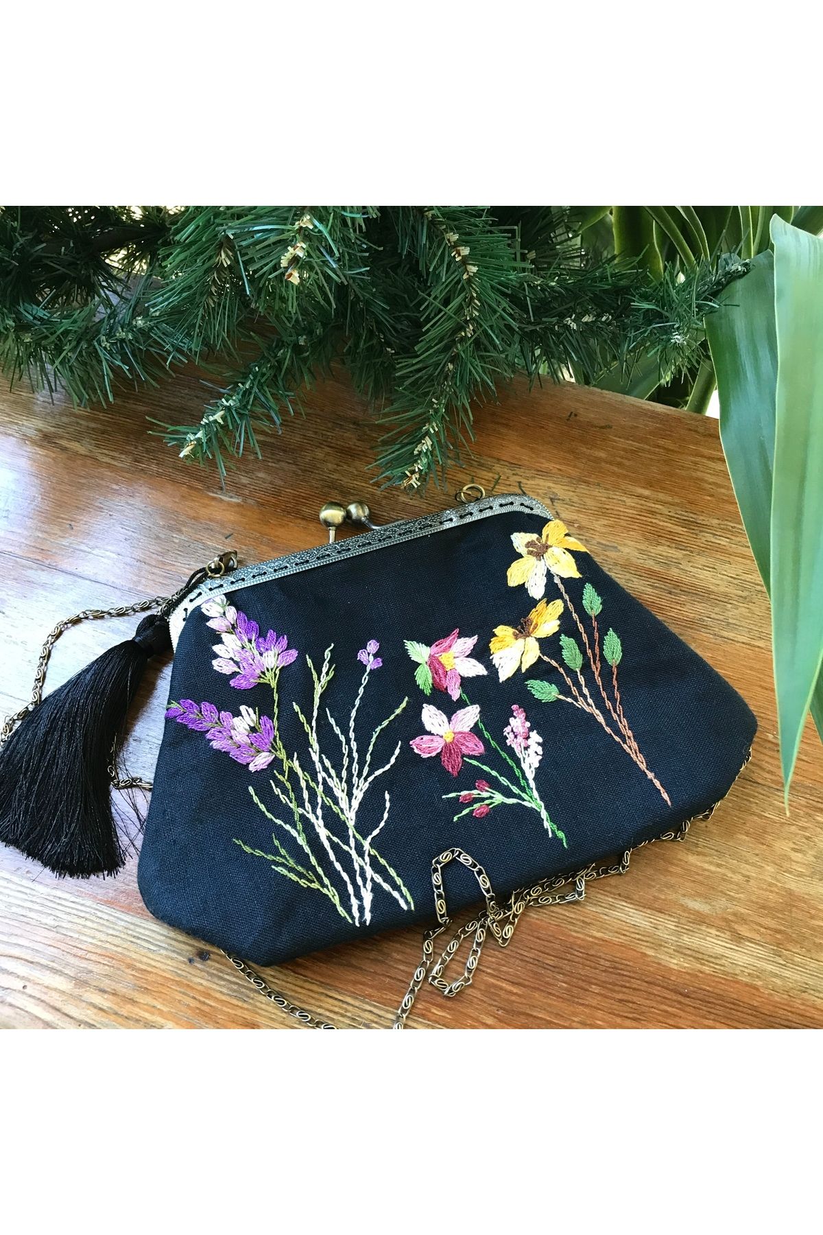 Home Siyah Keten El Nakışlı Vintage Tarzı Çanta. 25x15 ölçülerinde %100 El Emeği