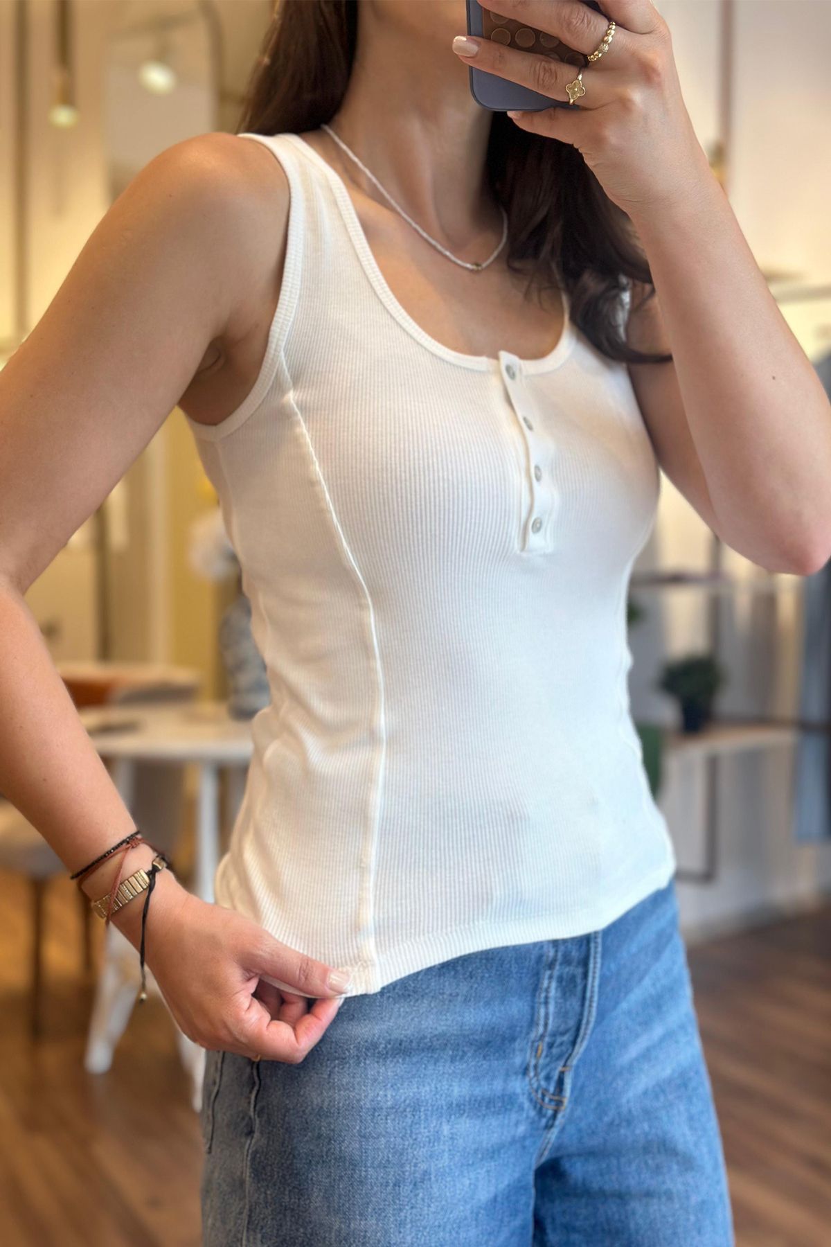 Unique Boutique Beyaz Kalın Askılı Önden Çıtçıtlı Fitilli Body