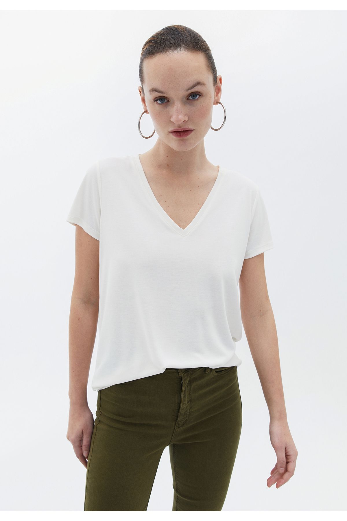 MERİCEY Kadın Viskon Kısa Kollu V Yaka Tişört – Esnek Kumaş Basic T-Shirt