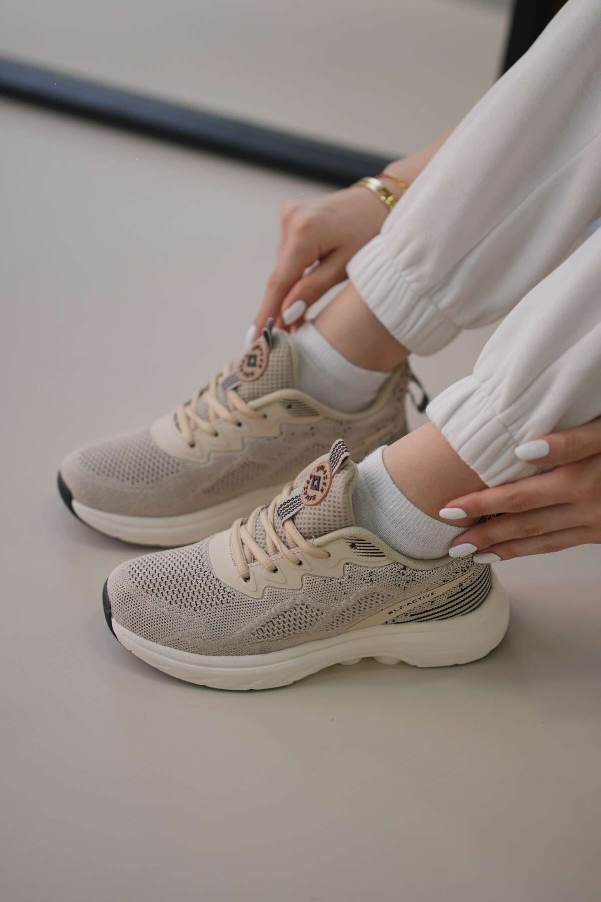 SOLAZER Kadın Bej Sneaker Günlük Rahat Spor Ayakkabı 043